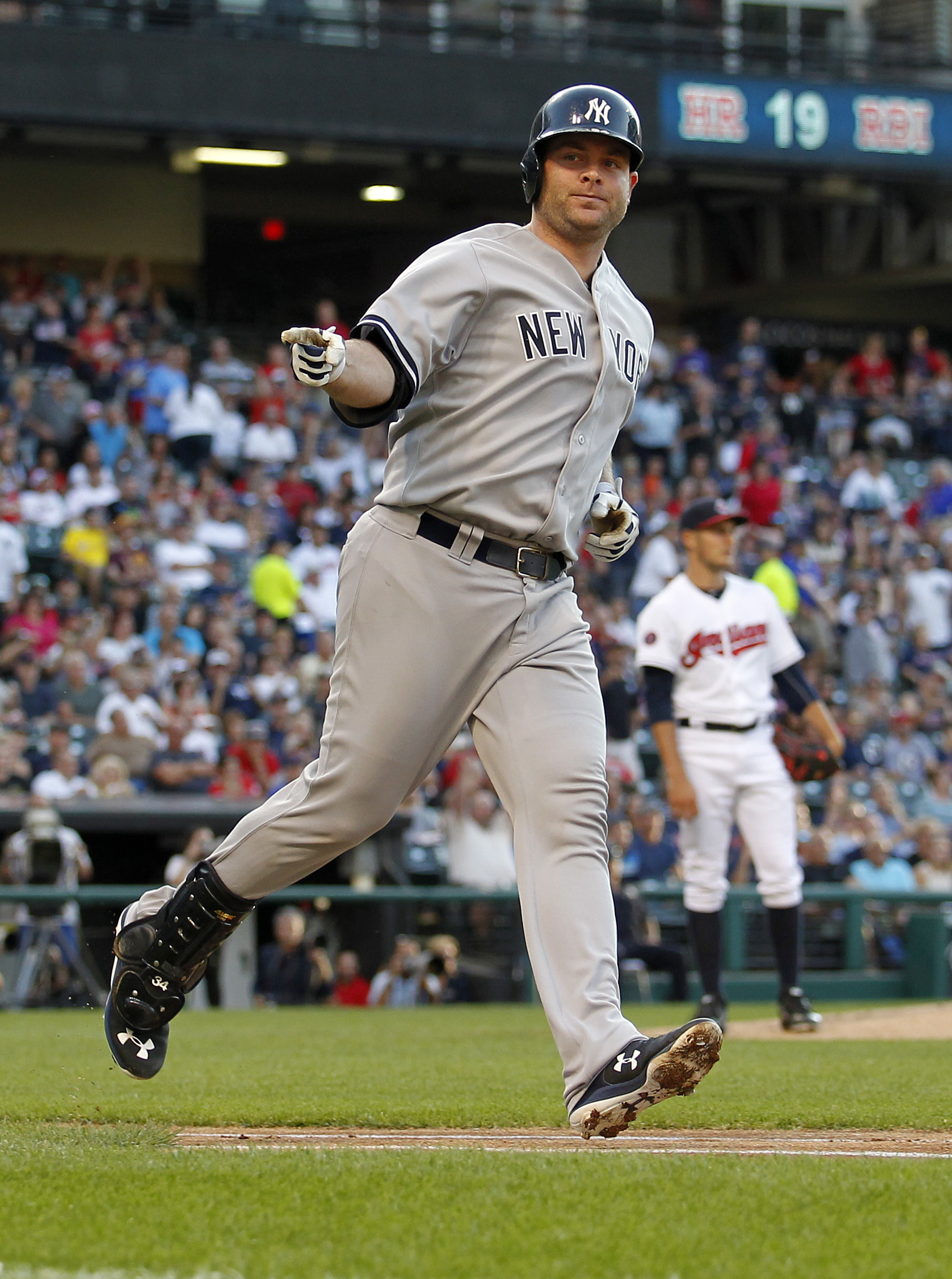 McCann, Drew homer, Yankees break 5-game skid, beat Indians