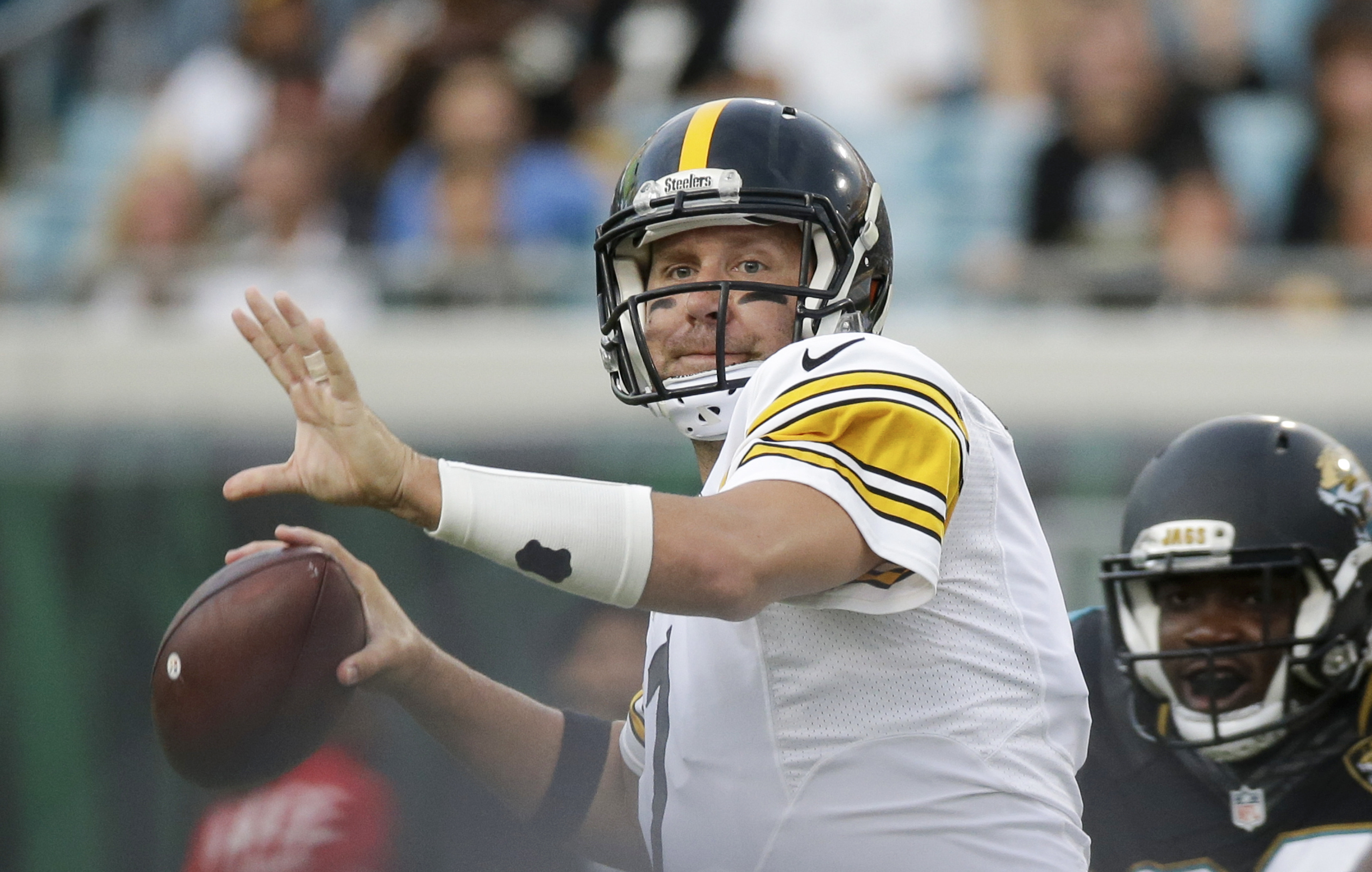 Steelers start fast, lose 23-21 at Jaguars in preseason