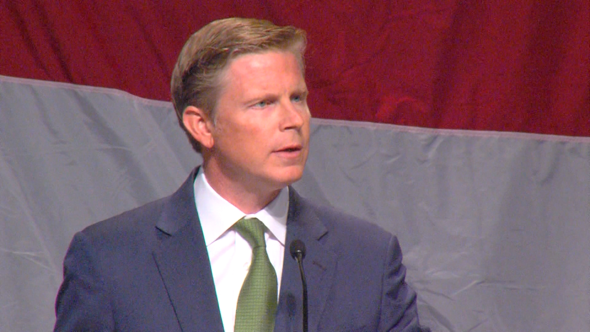 GOP candidate calls on Gov. Gary Herbert to debate