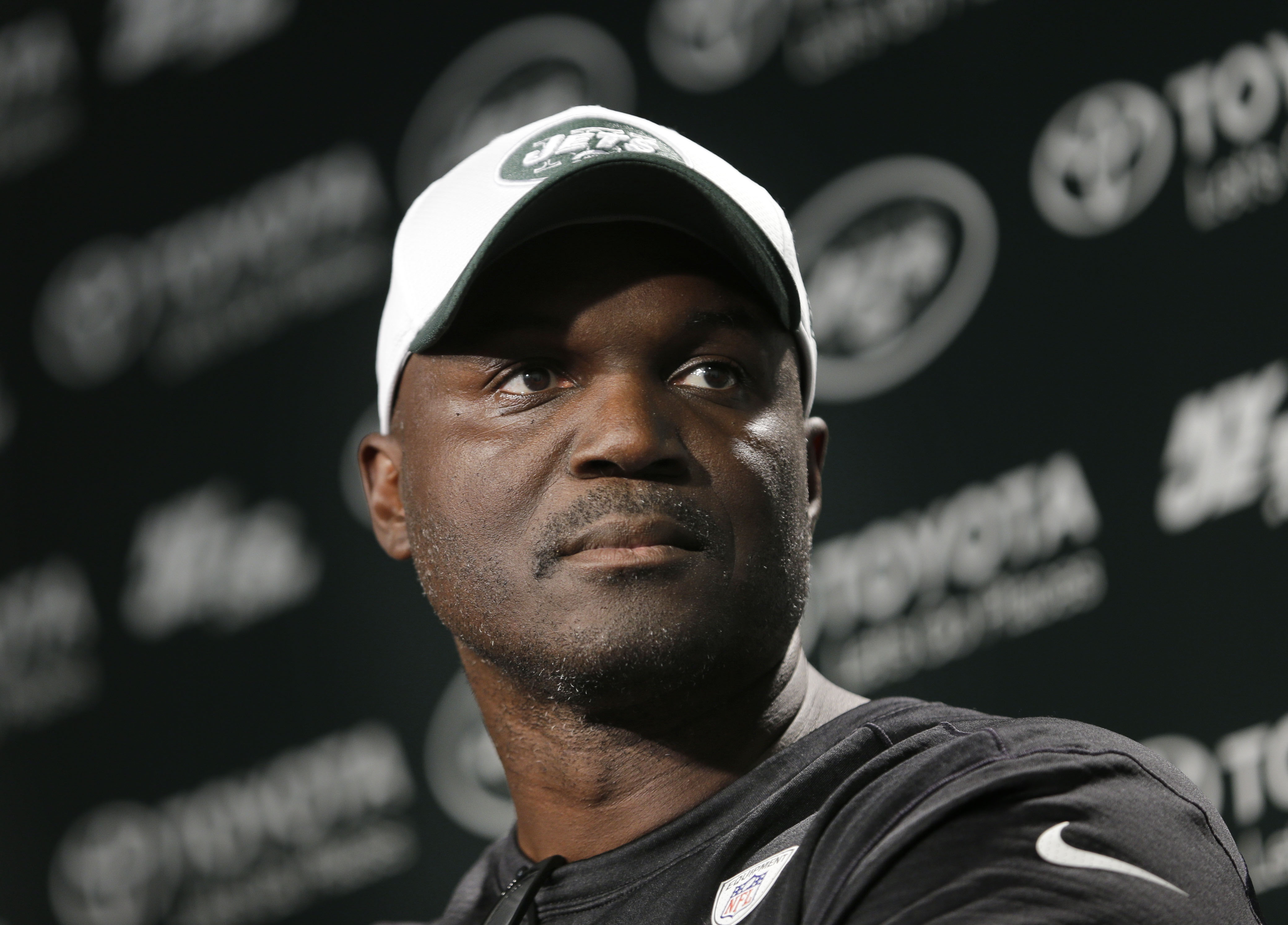 Bowles, Jets not happy with Geno Smith tossing balls at home