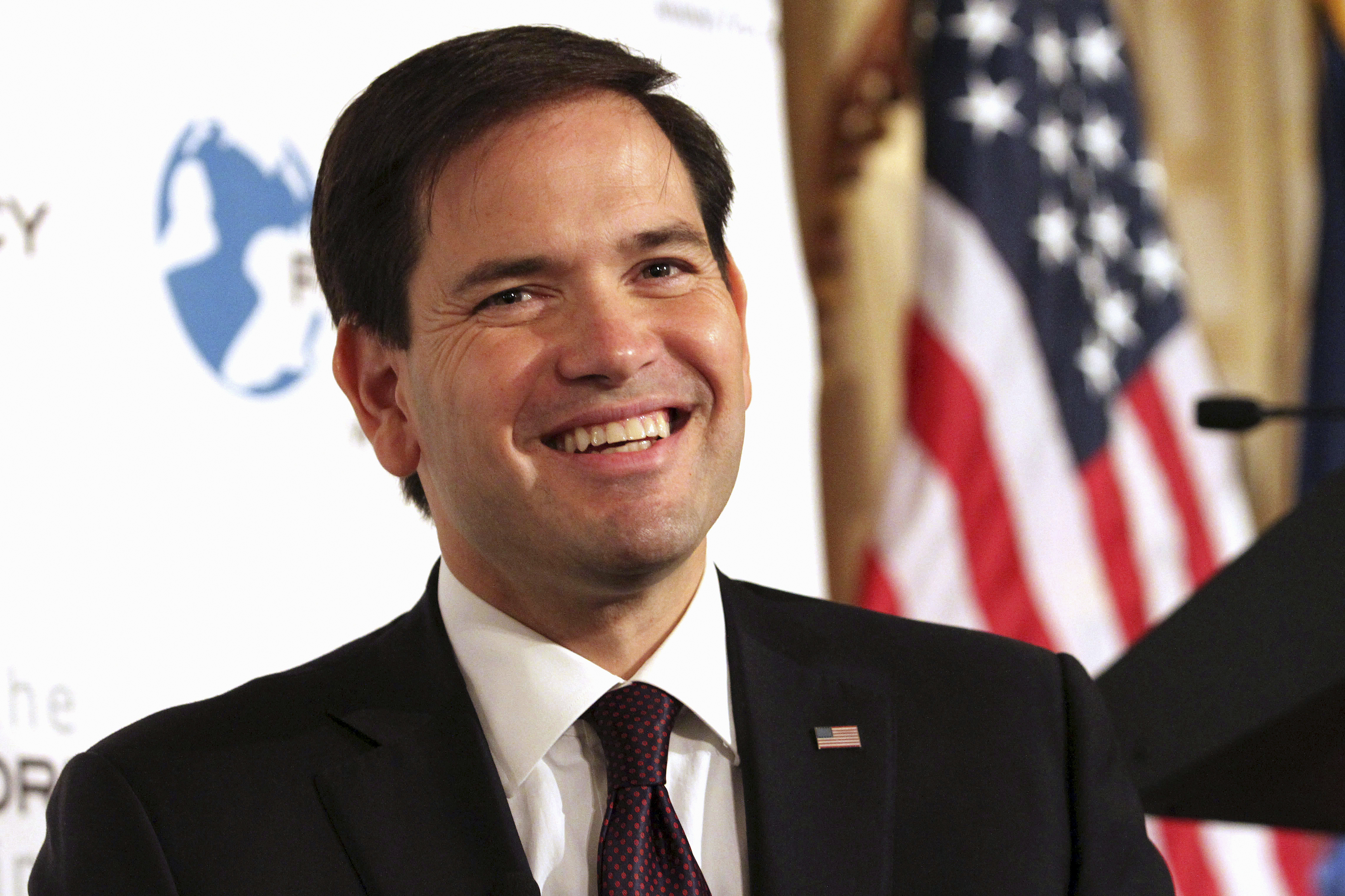 Rubio's slow start in Iowa, New Hampshire puzzles GOP