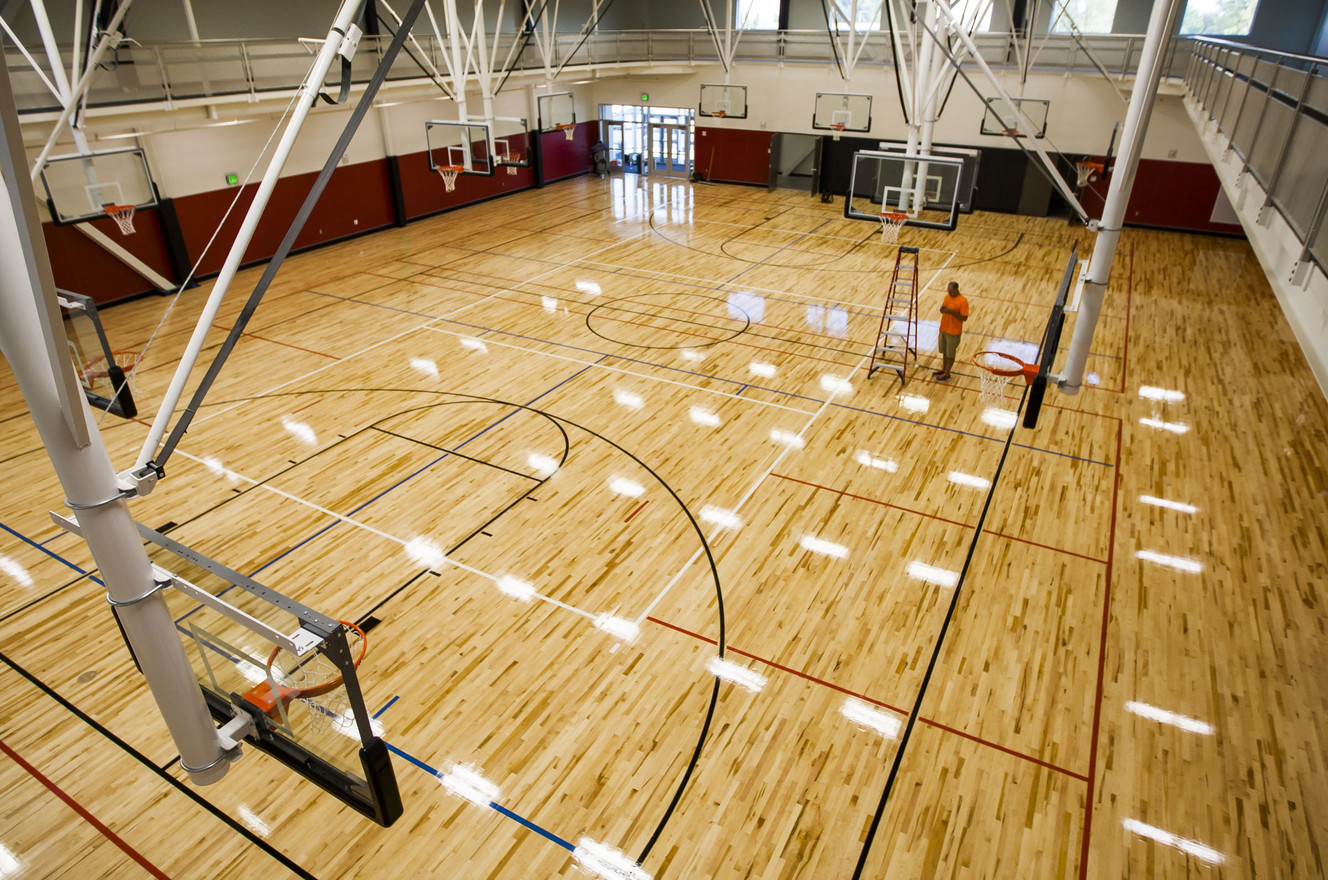 The new Mount Jordan Middle School gym is pictured on the orientation day for sixth-graders in Sandy on Tuesday, Aug. 18, 2015. (Photo: Stacie Scott/Deseret News)