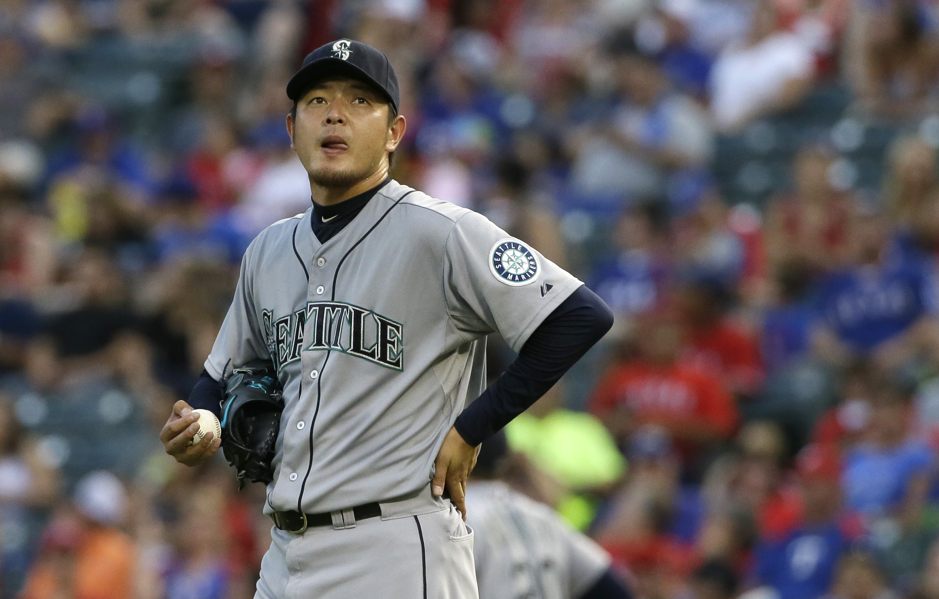 Iwakuma follows no-hitter with 3-2 win for Mariners