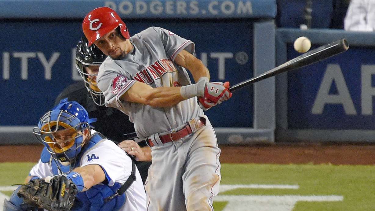 Shoulder injury sends Reds' Hamilton to DL