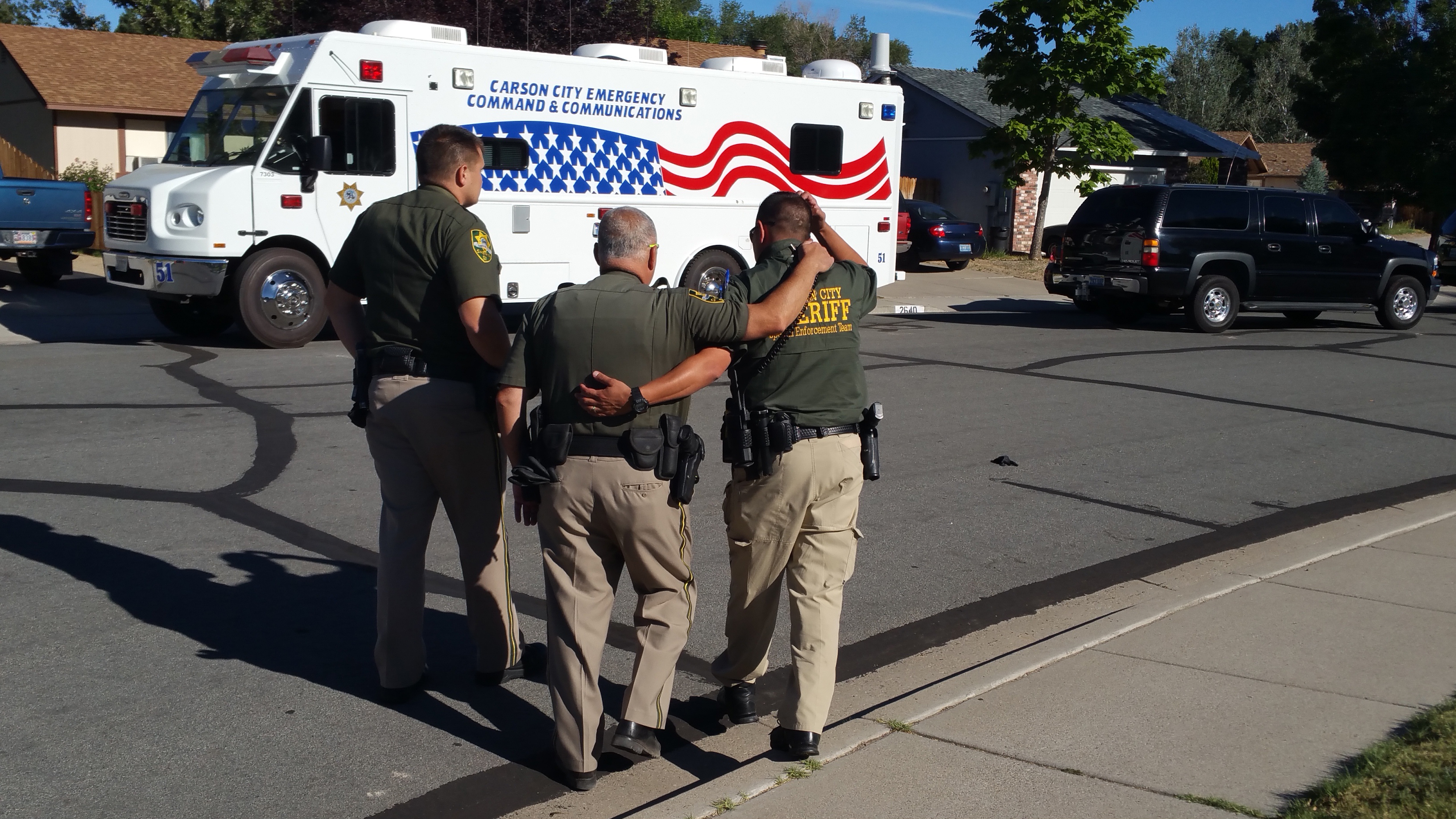More than 1,000 at funeral cheer for slain Carson deputy