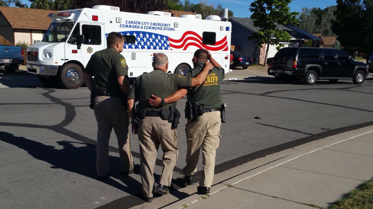 More than 1,000 at funeral cheer for slain Carson deputy