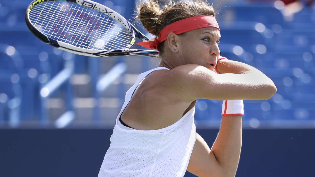 Djokovic rallies to win at Cincy; Serena Williams wins too