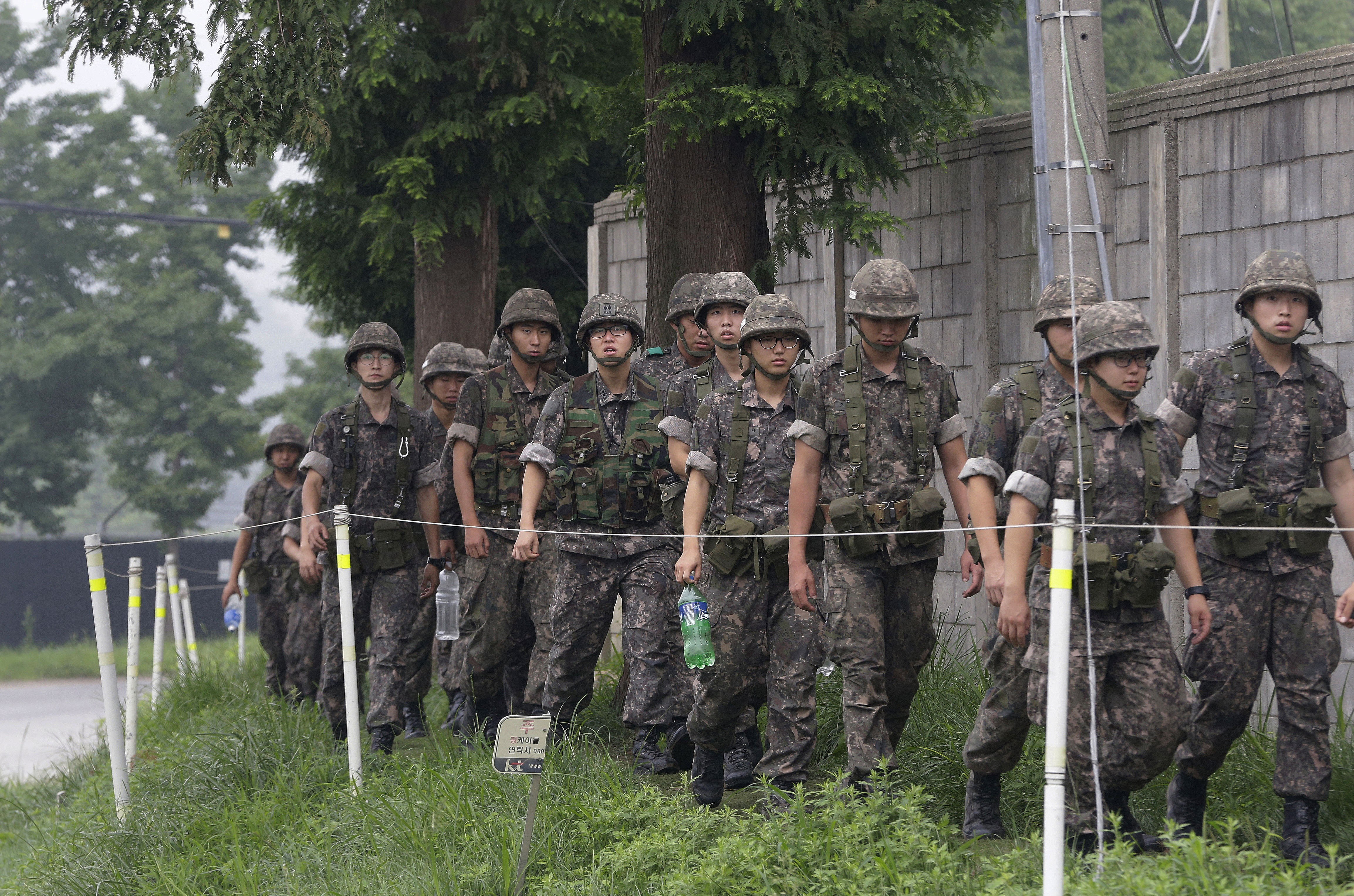 The Latest on Koreas: S. Korea closes border observatory