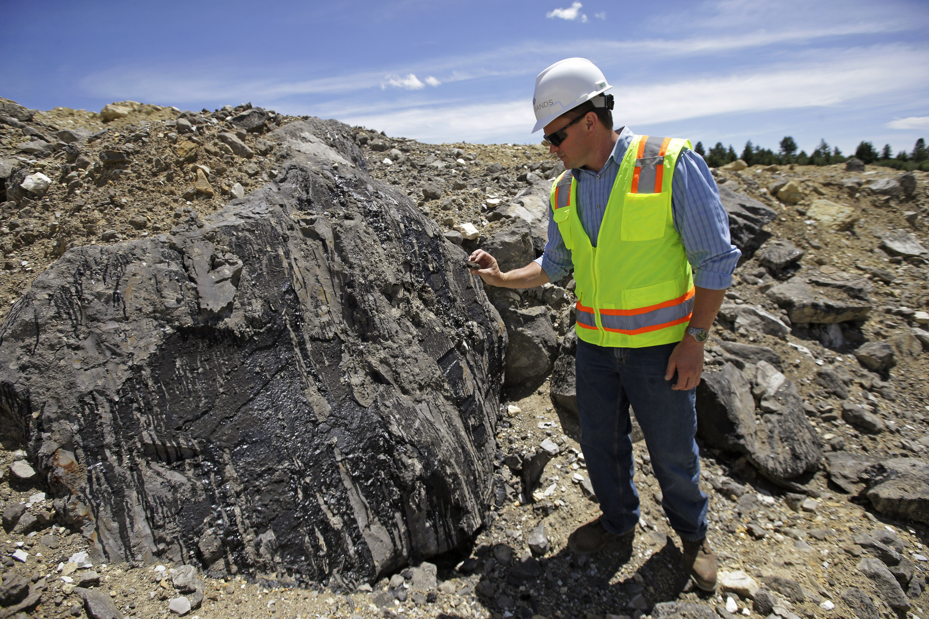 1st US tar sands mine set to open for business in Utah
