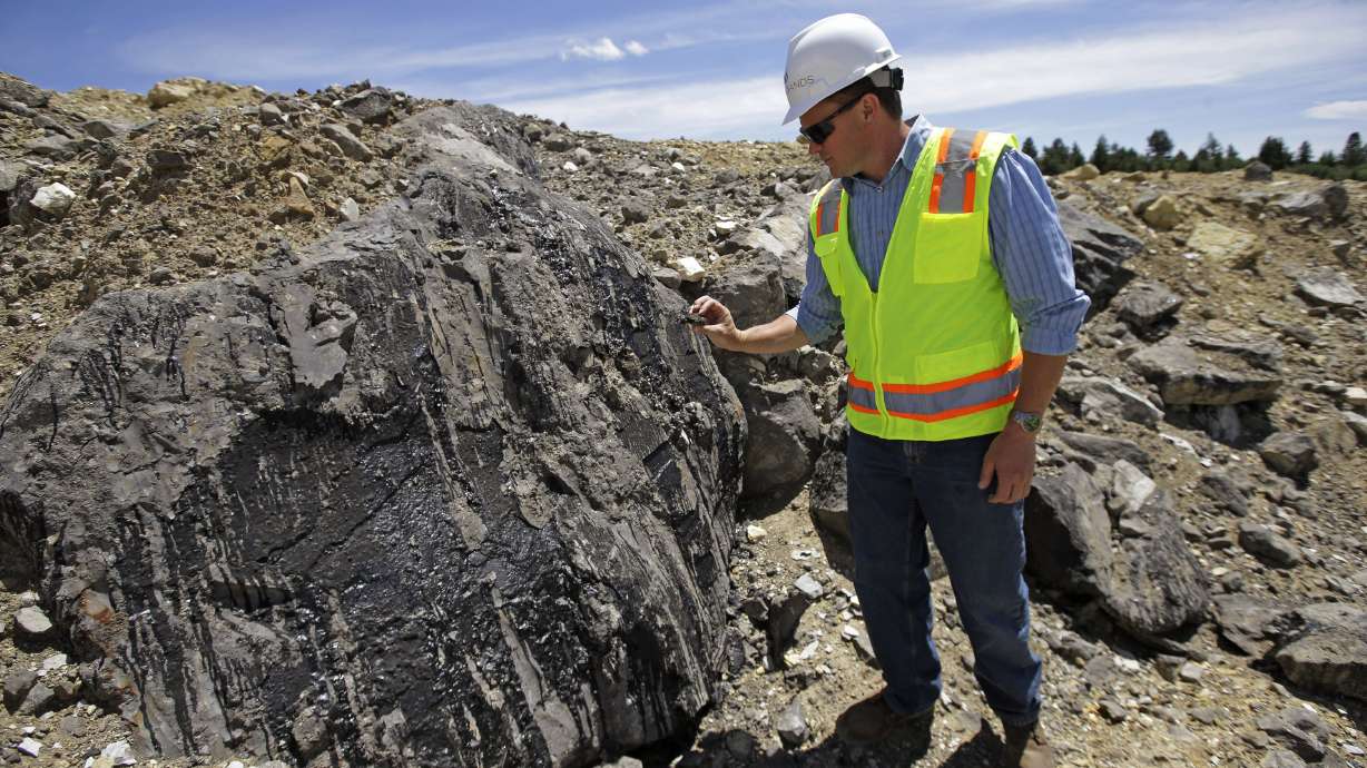 1st US tar sands mine set to open for business in Utah