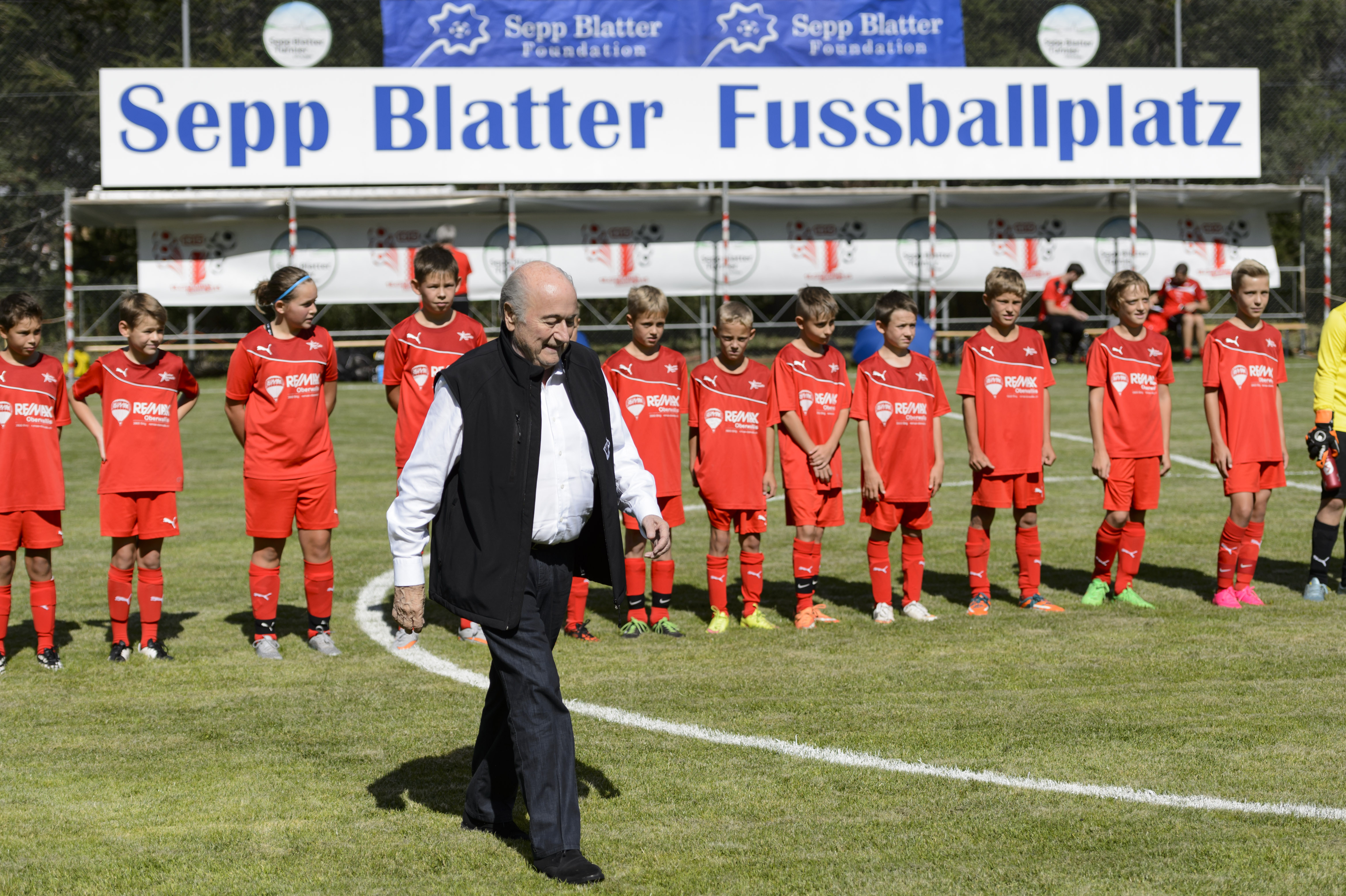Blatter gets cow, milks support at home charity event