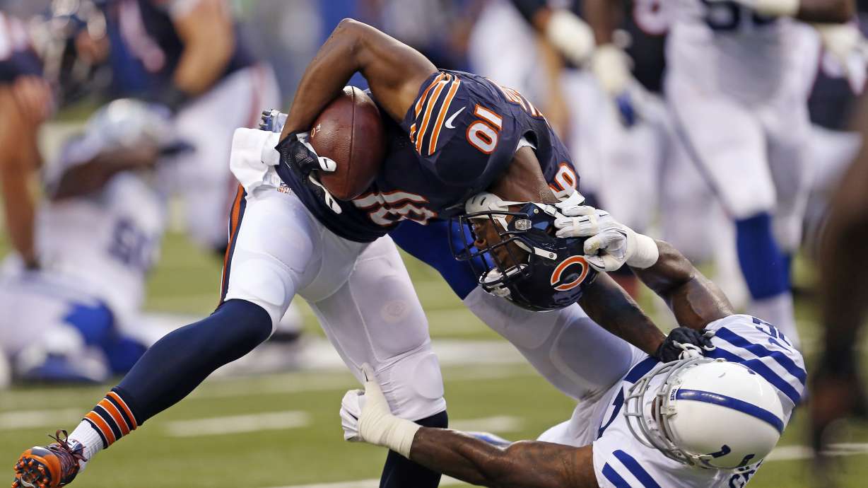 Clausen leads Bears back in 2nd half for 23-11 win at Indy