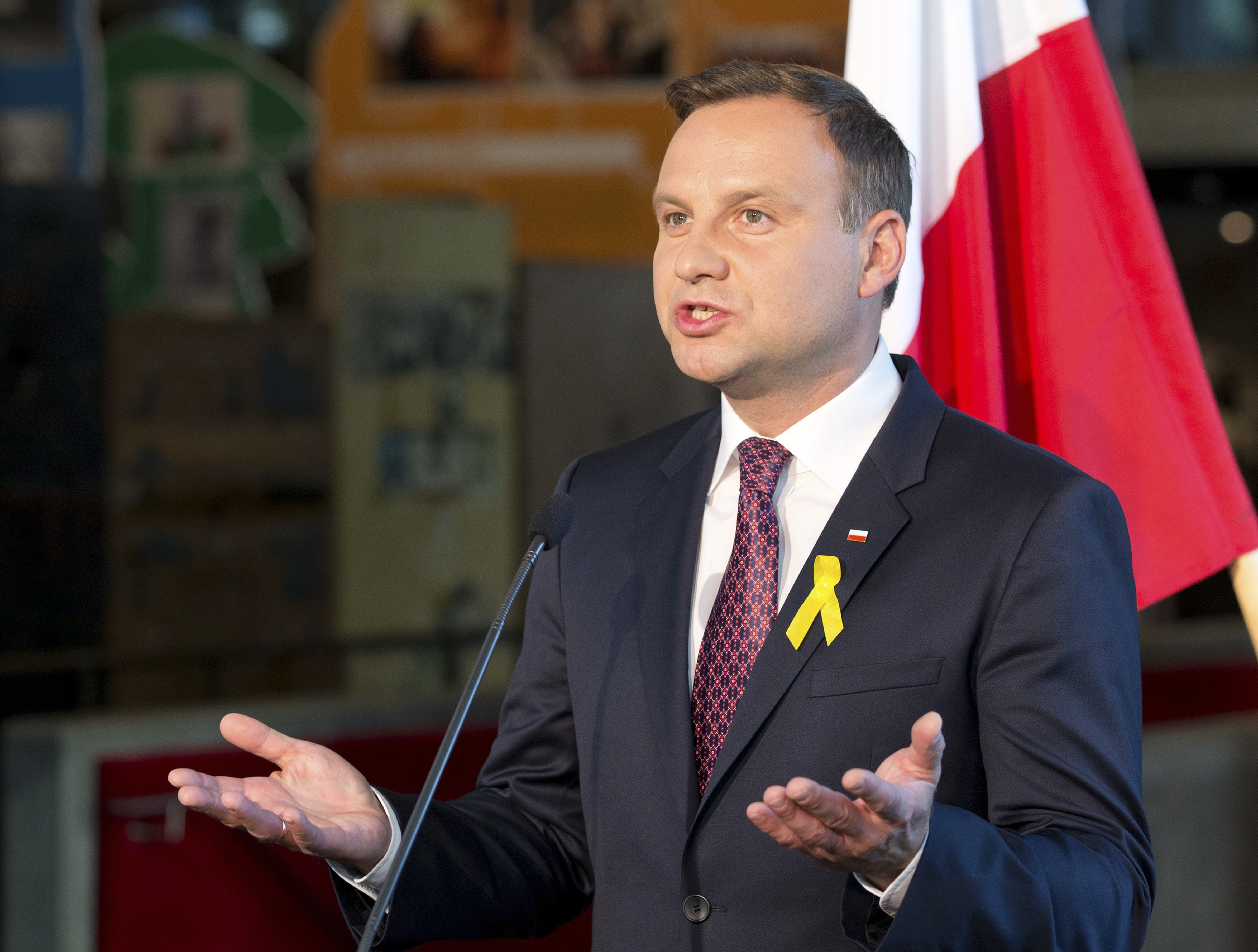 Polish president makes 1st trip abroad to Estonia