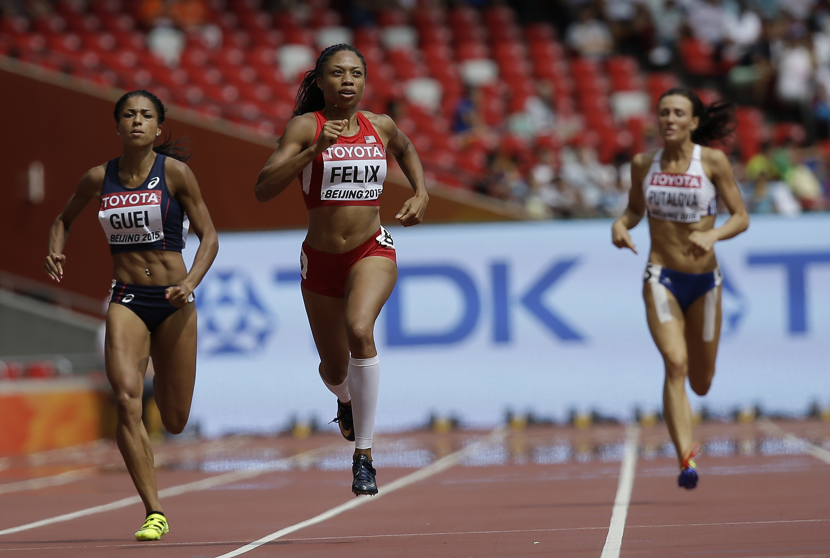 Fraser-Pryce teaches lesson in how to gets gold at worlds