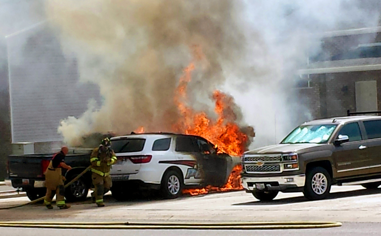 Roosevelt officer's patrol vehicle, personal truck destroyed by fire