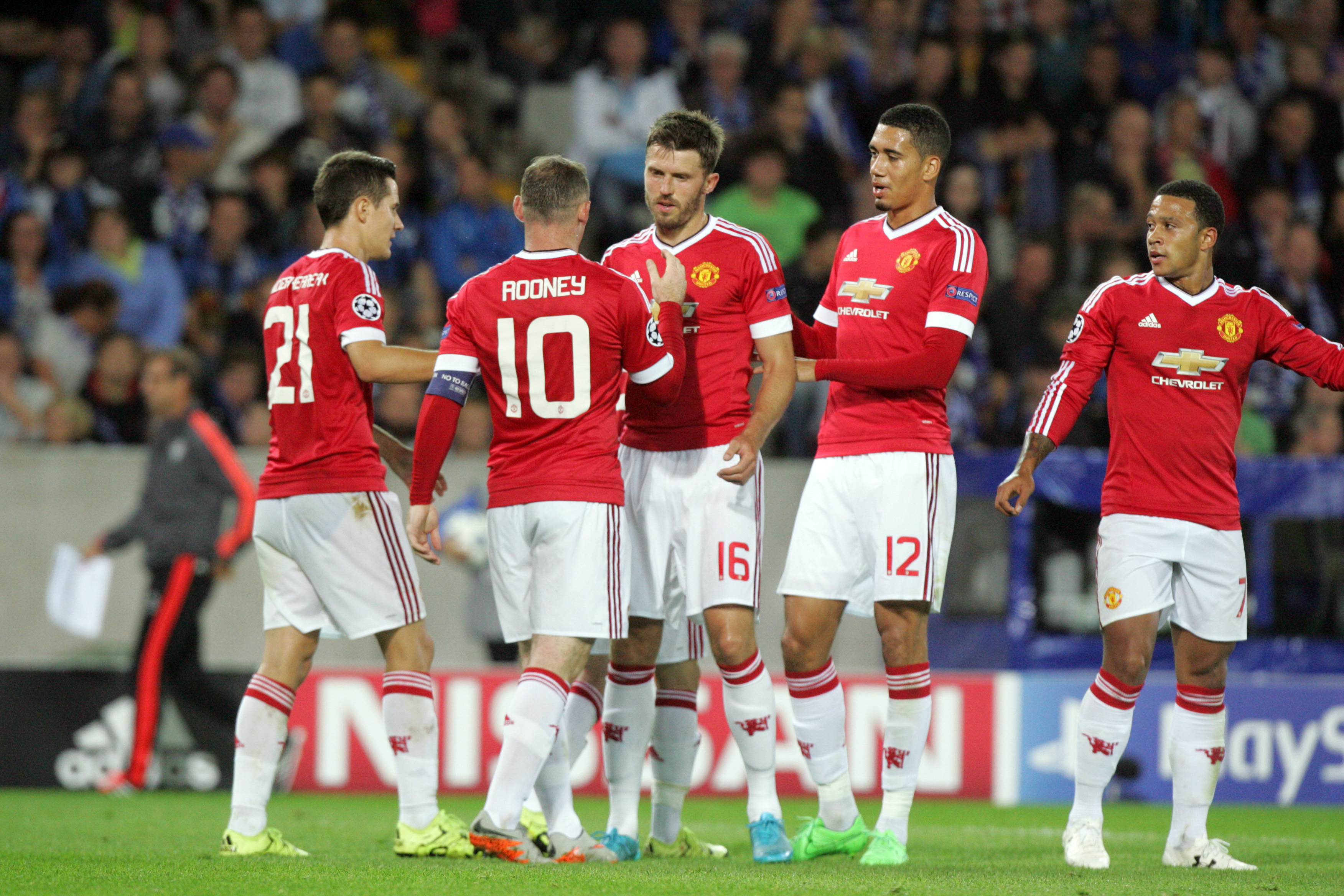 Rooney scores 3, Man United in Champions League group stage