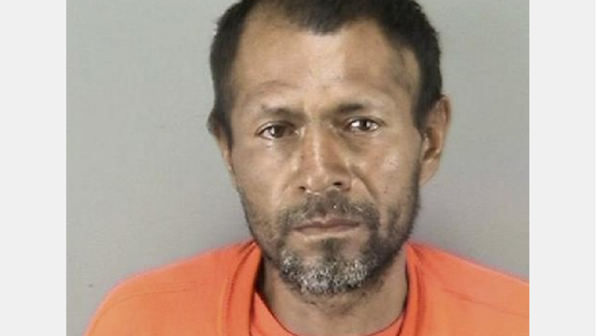 Muestran pistola usada por mexicano en incidente fatal