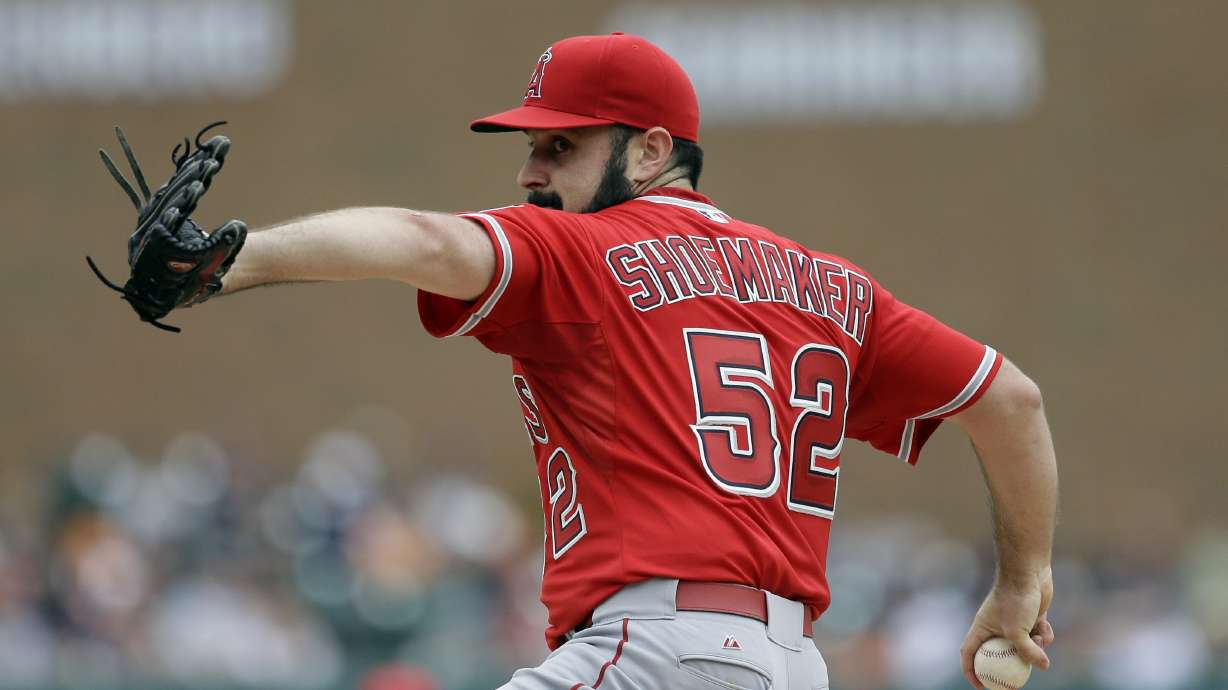 Tigers struggle to find consistent hitting, Angels win 2-0