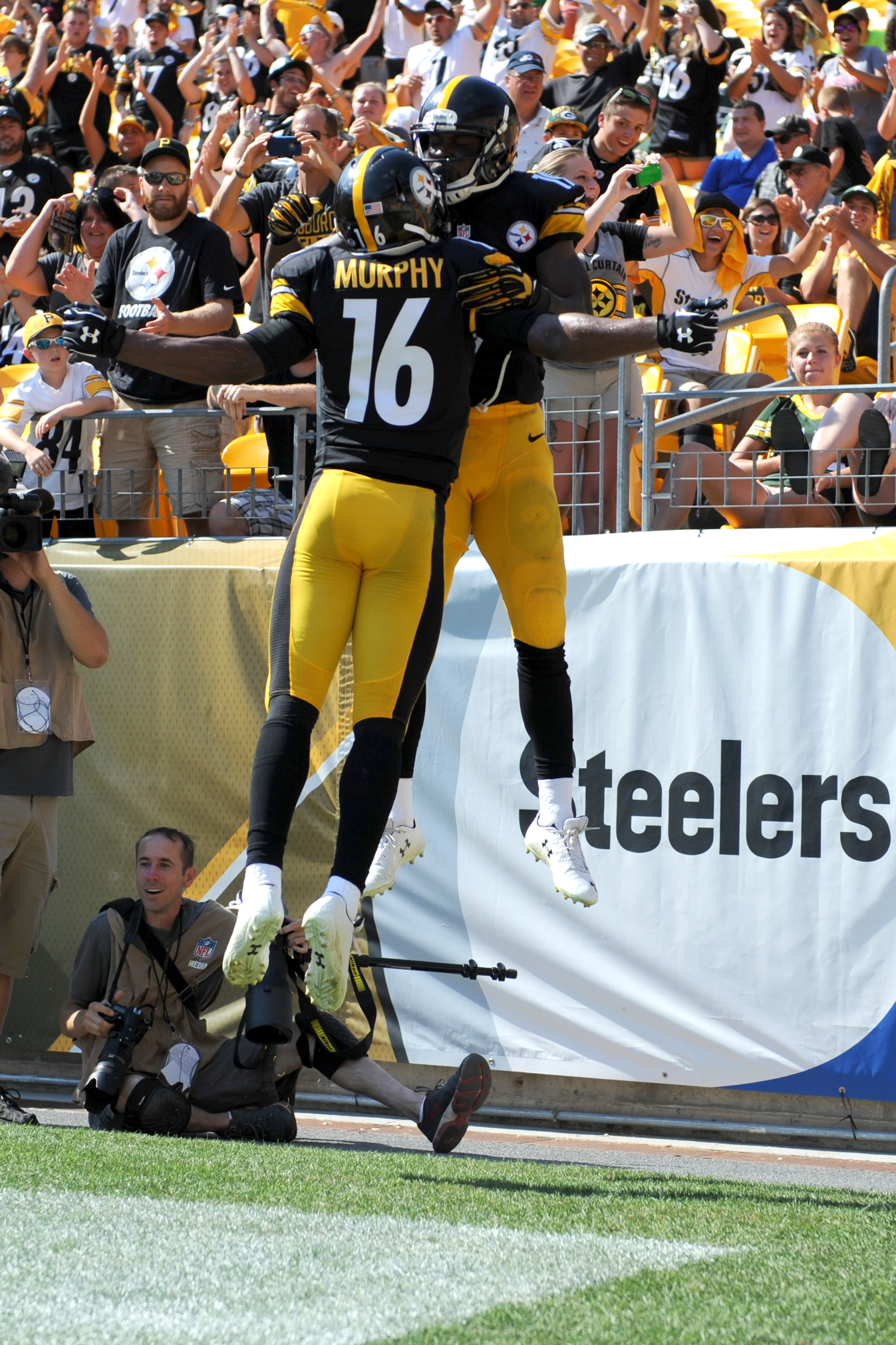 Steelers rookies trying to find niche in new spots