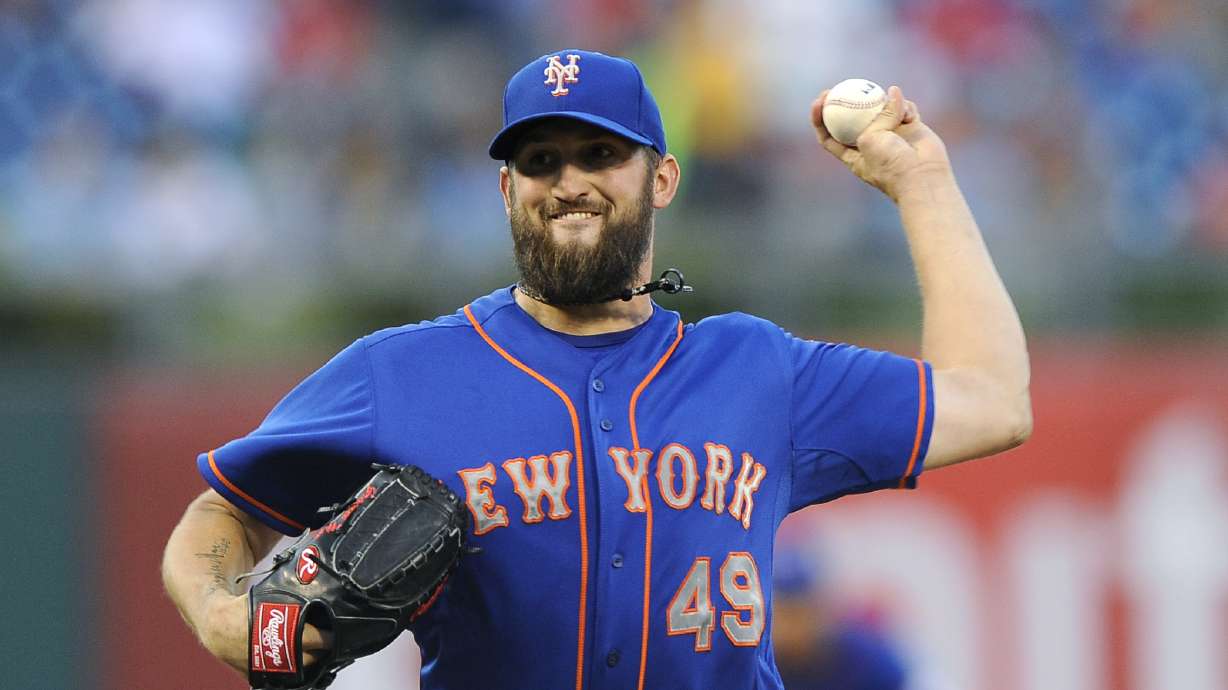 Murphy leads Mets to sweep of Phillies, 9-5 in 13 innings