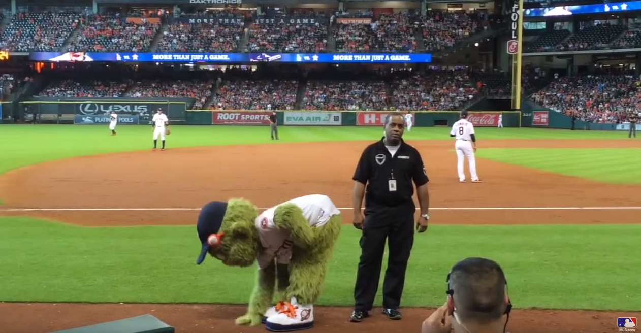 New uniforms unveiled; MLB mascot shows up Beyonce