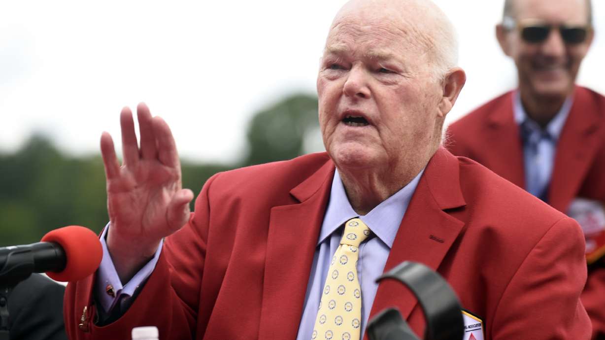 Marylou Whitney, Dinny Phipps honored day before Travers