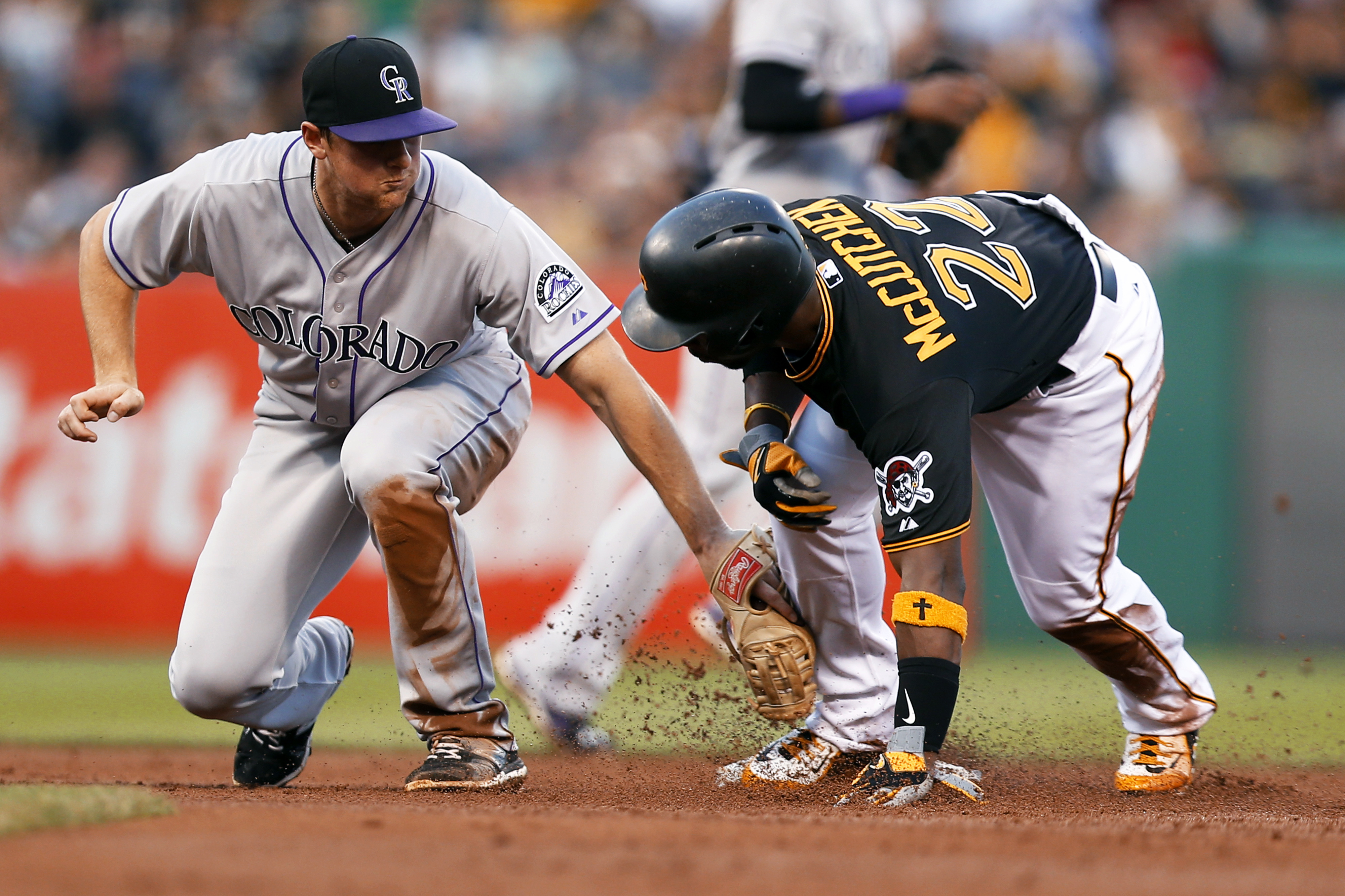 Harrison RBI single lifts Pirates over Rockies 5-3