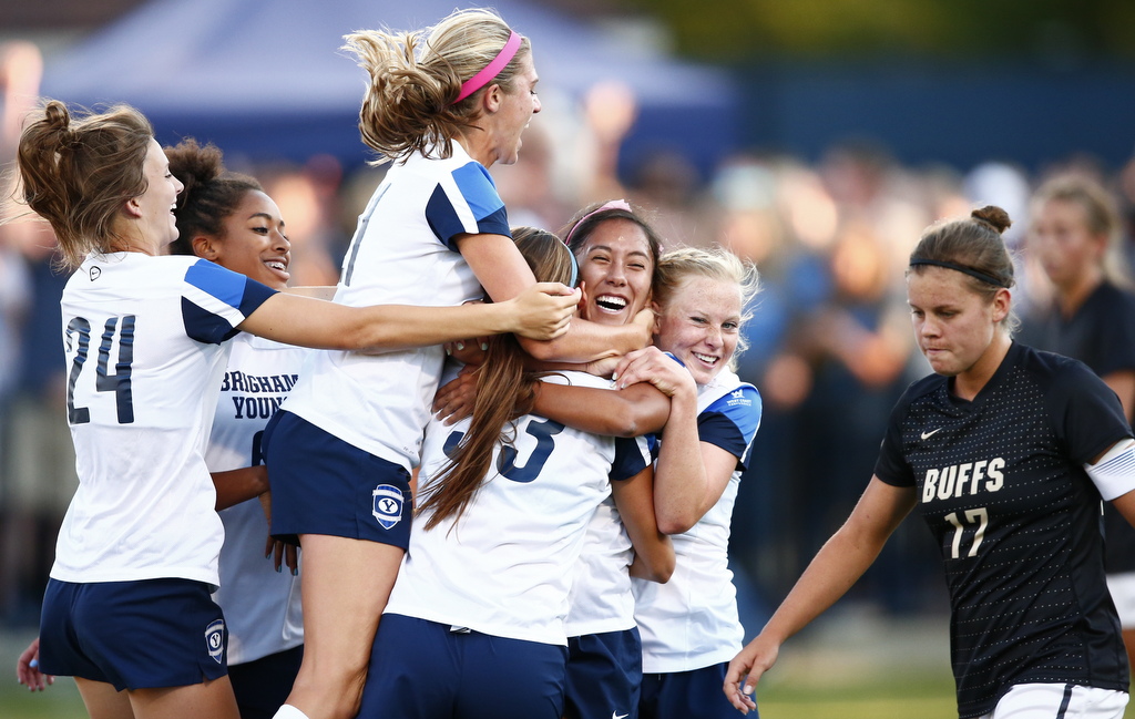 Record crowd sees No. 11 BYU blank Buffs
