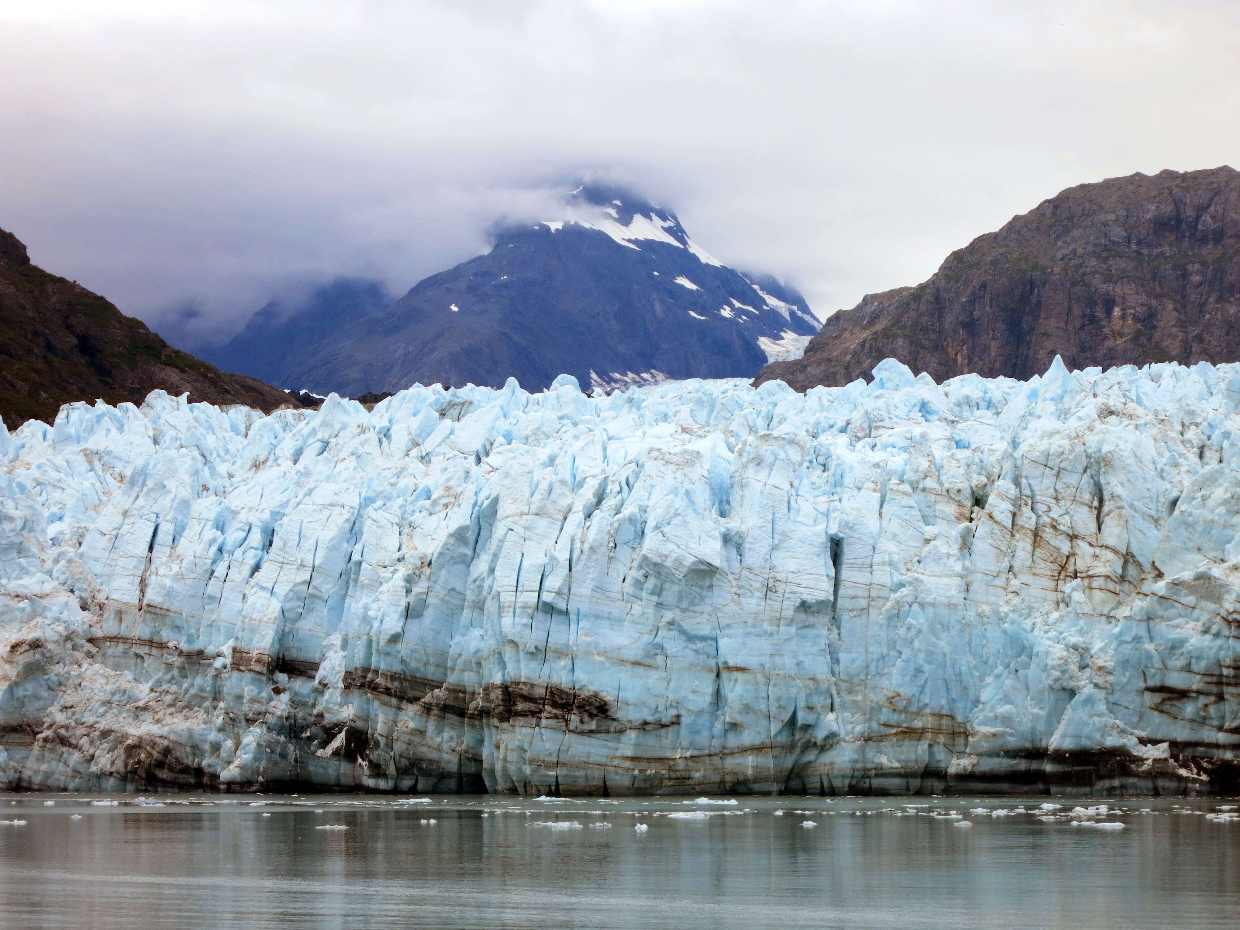 In Alaska, Obama to walk fine line on climate change, energy