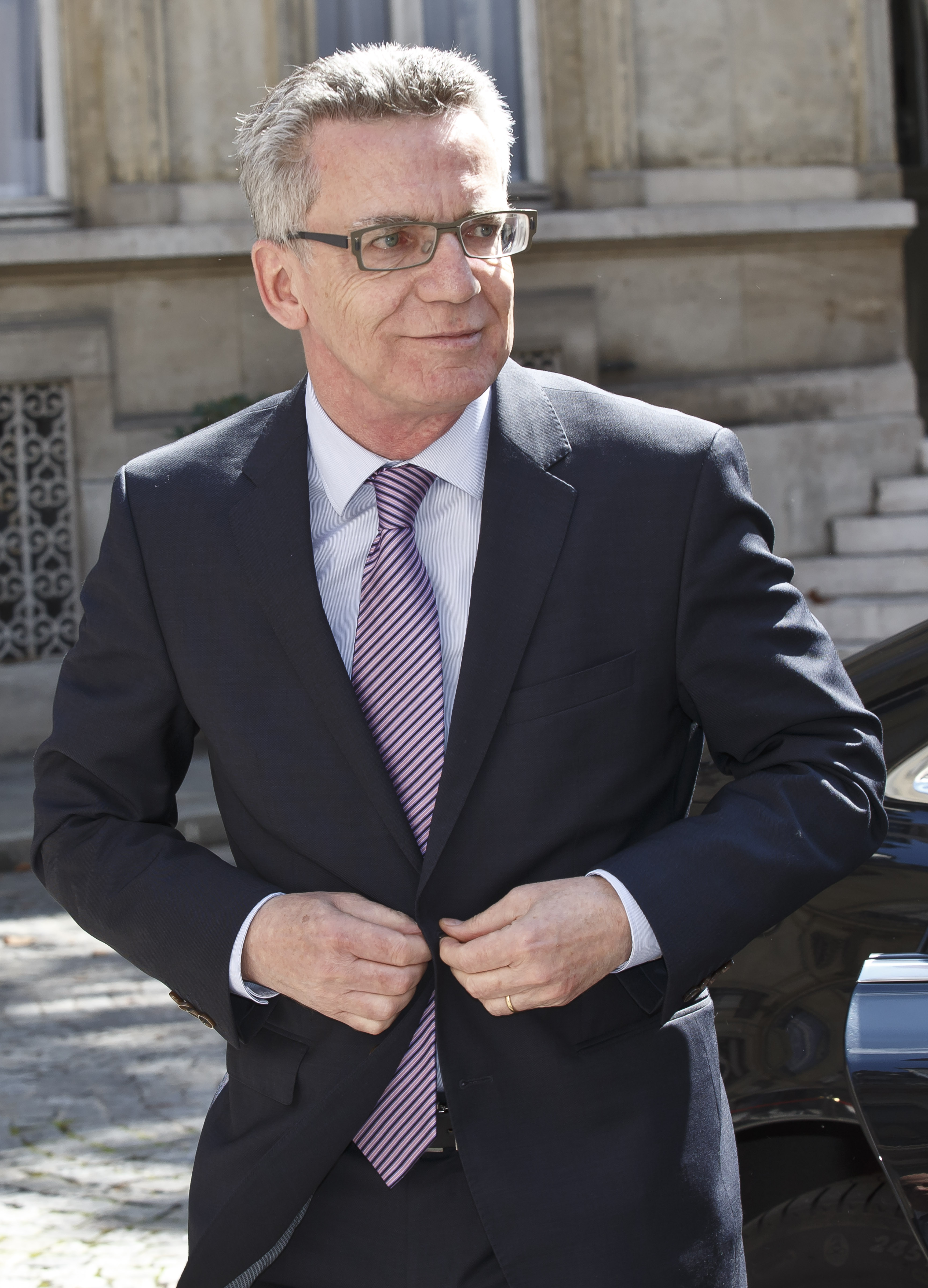 Germany, France, Britain press for EU action on migrants