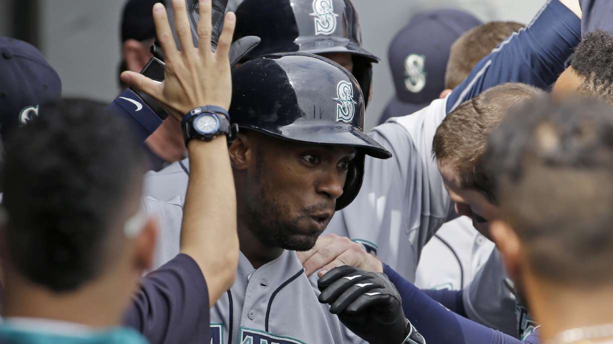 Saladino lifts White Sox to 6-5 win over Mariners