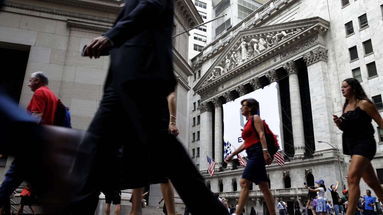 China leads Asian stocks lower on poor factory data