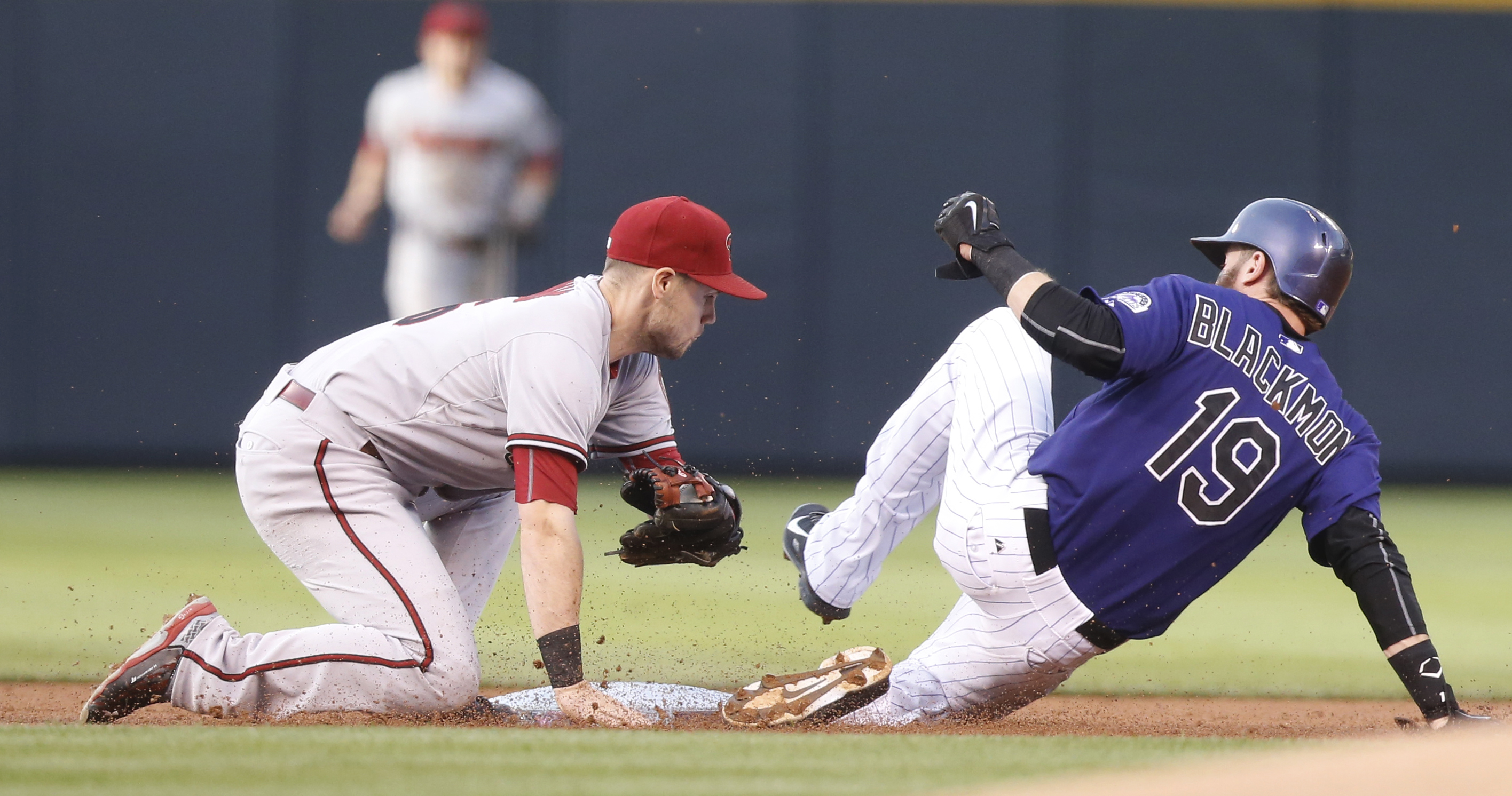 Paulsen's 2-run single lifts Rockies over Diamondbacks, 5-4