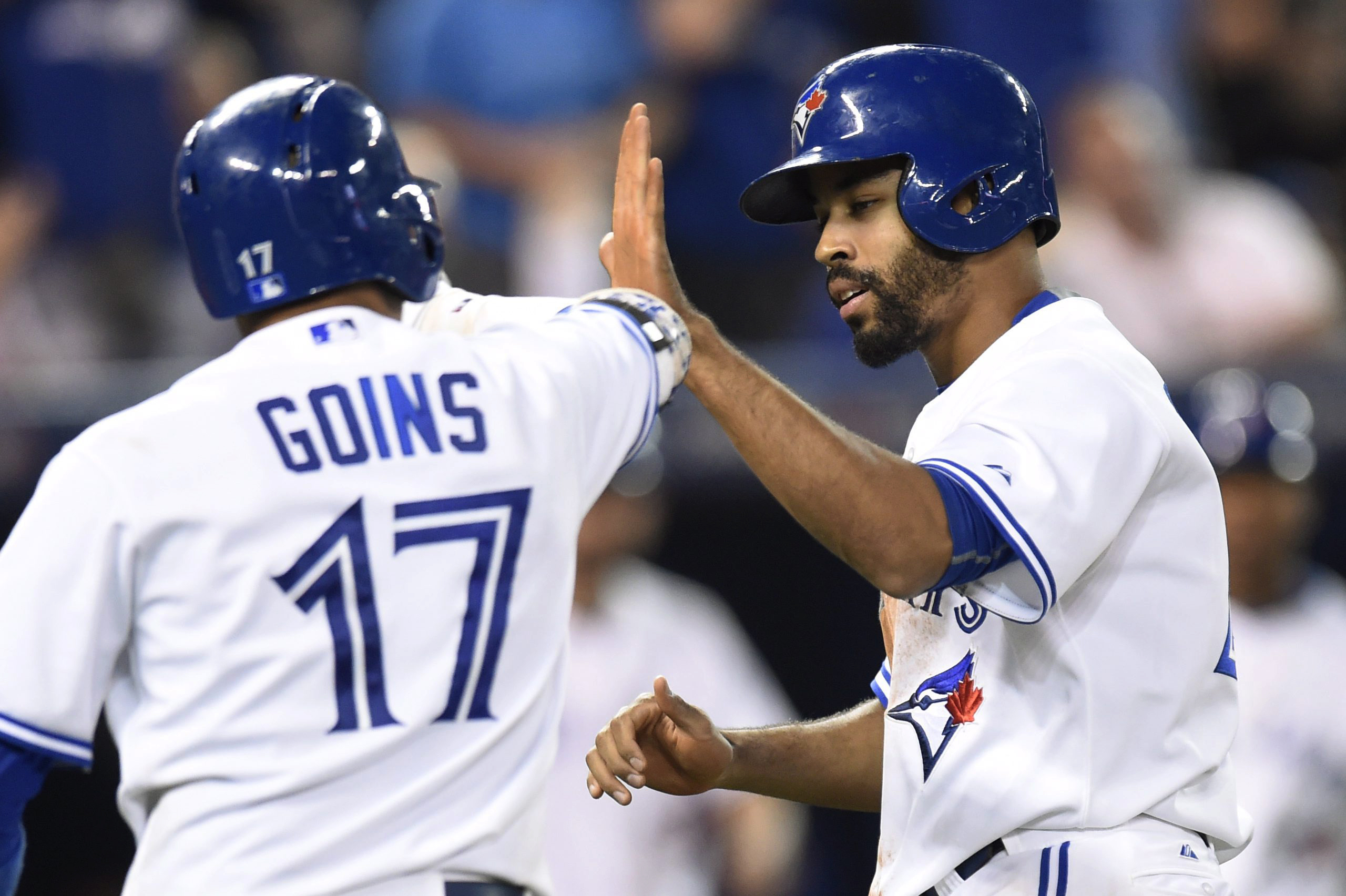 Goins hits winning HR in 10th, Jays beat Indians 5-3