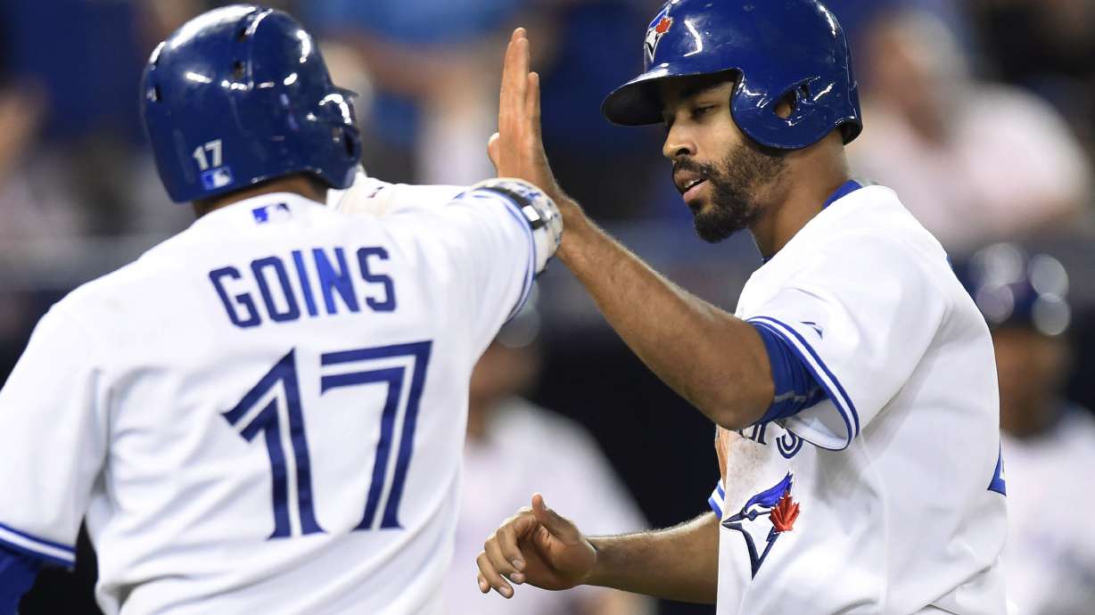 Goins hits winning HR in 10th, Jays beat Indians 5-3