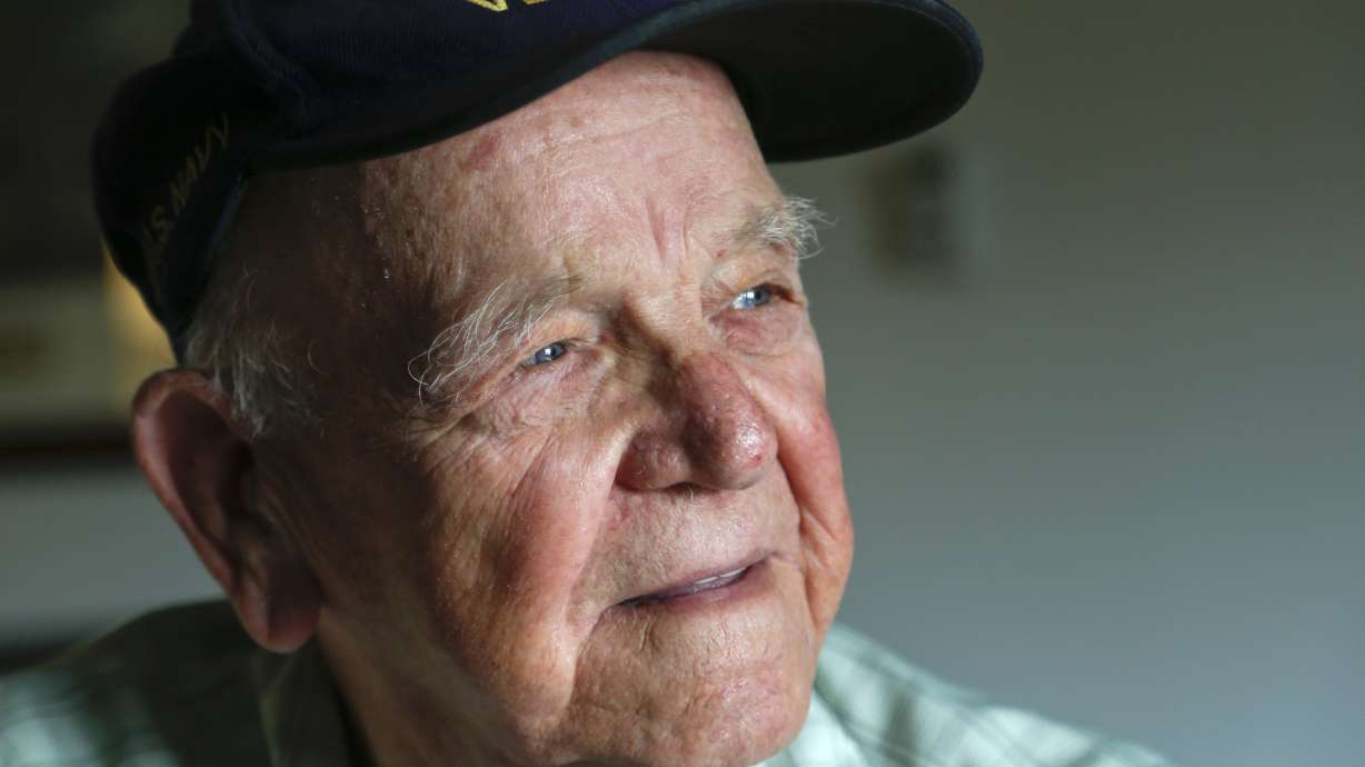 WWII vet transmitted news of Japanese surrender 70 years ago