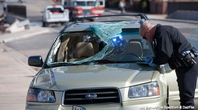 Mujer de UT será sentenciada por matar a hombre al manejar y mandar textos