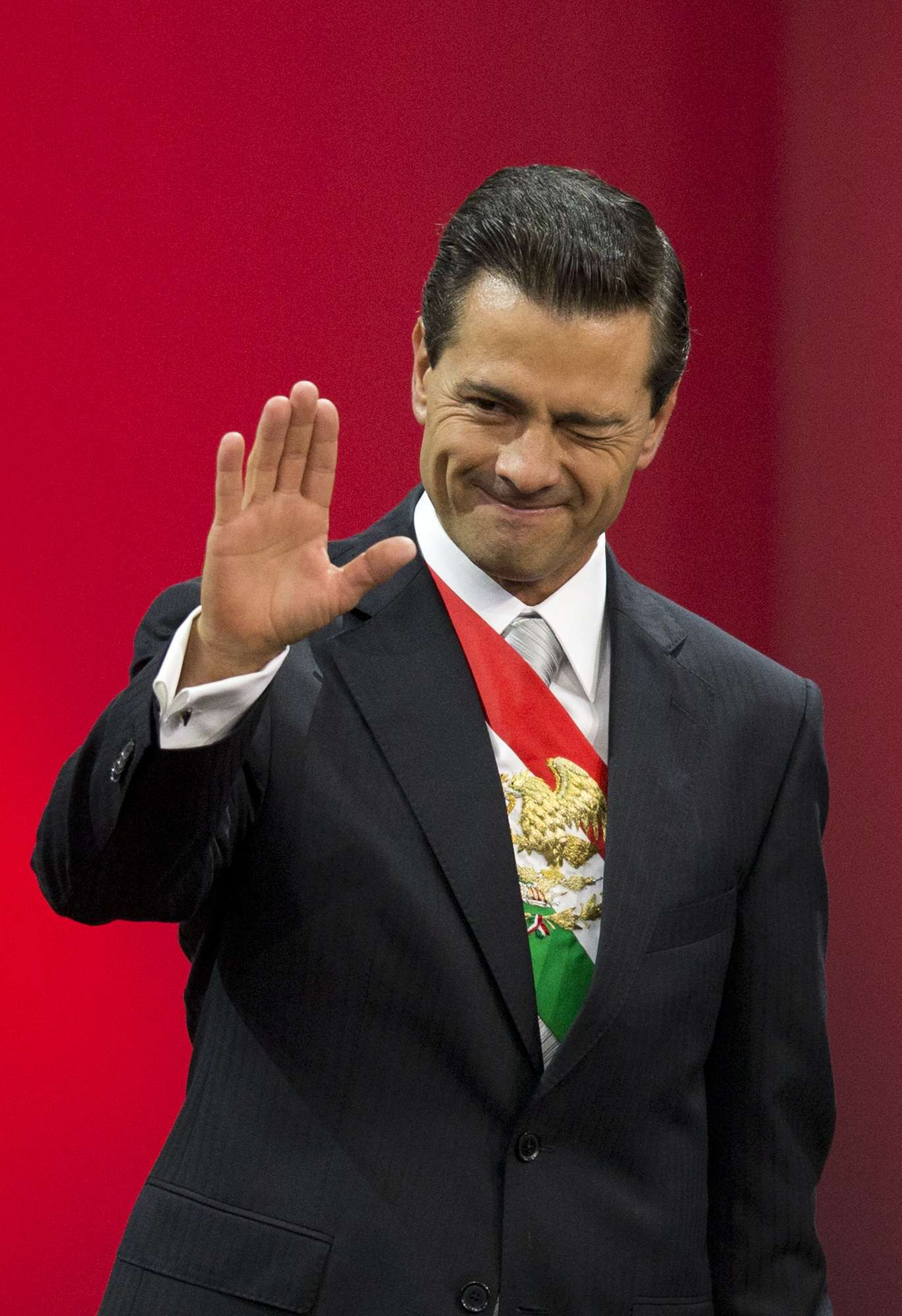 Mexico's president acknowledges distrust, fear