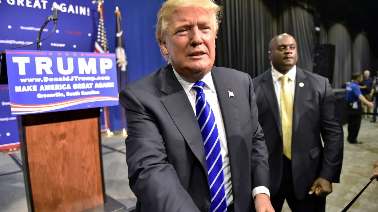 AP sources: GOP seeks pledge to avert Trump third-party run