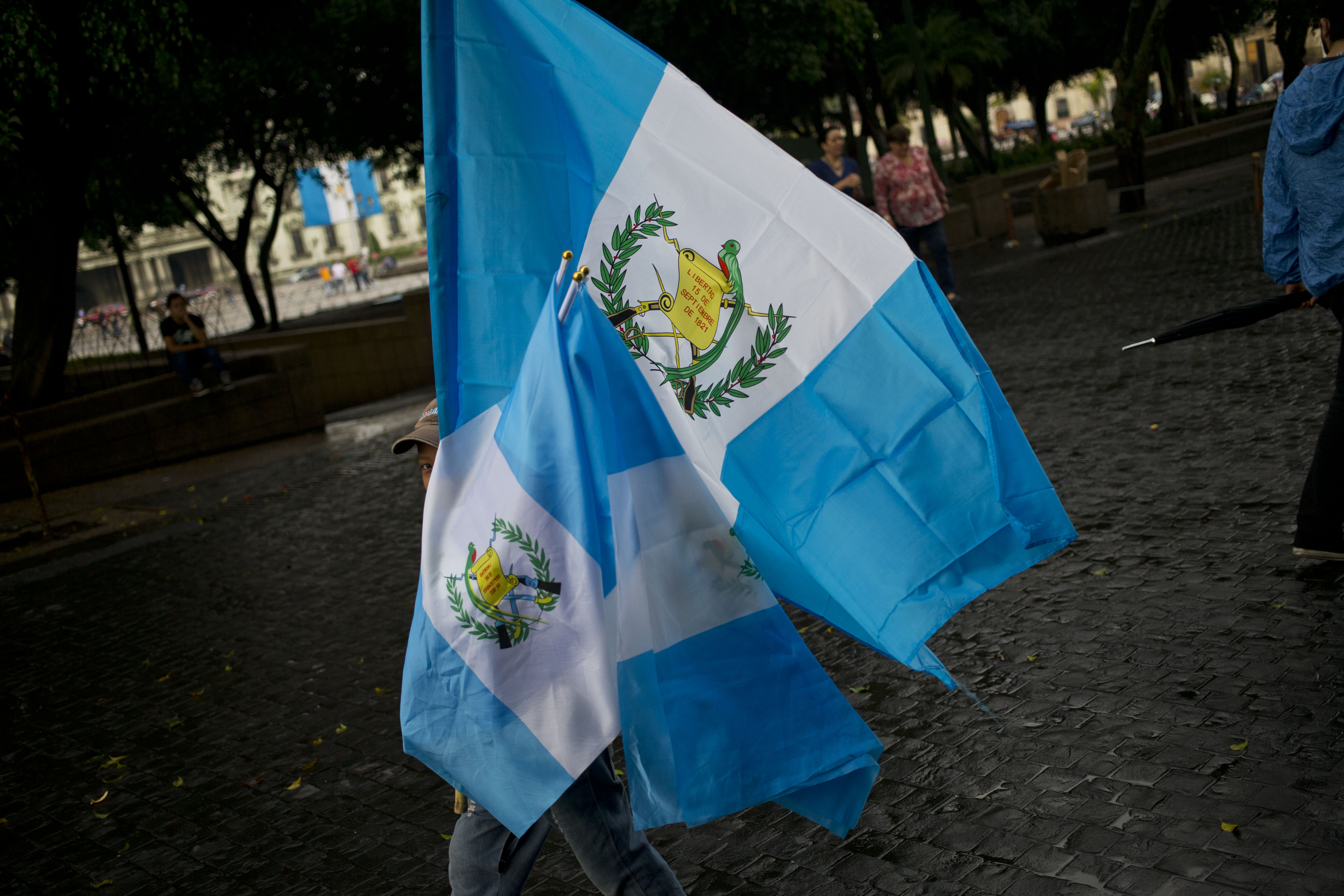 Guatemala prosecutor gets judge's order to detain president