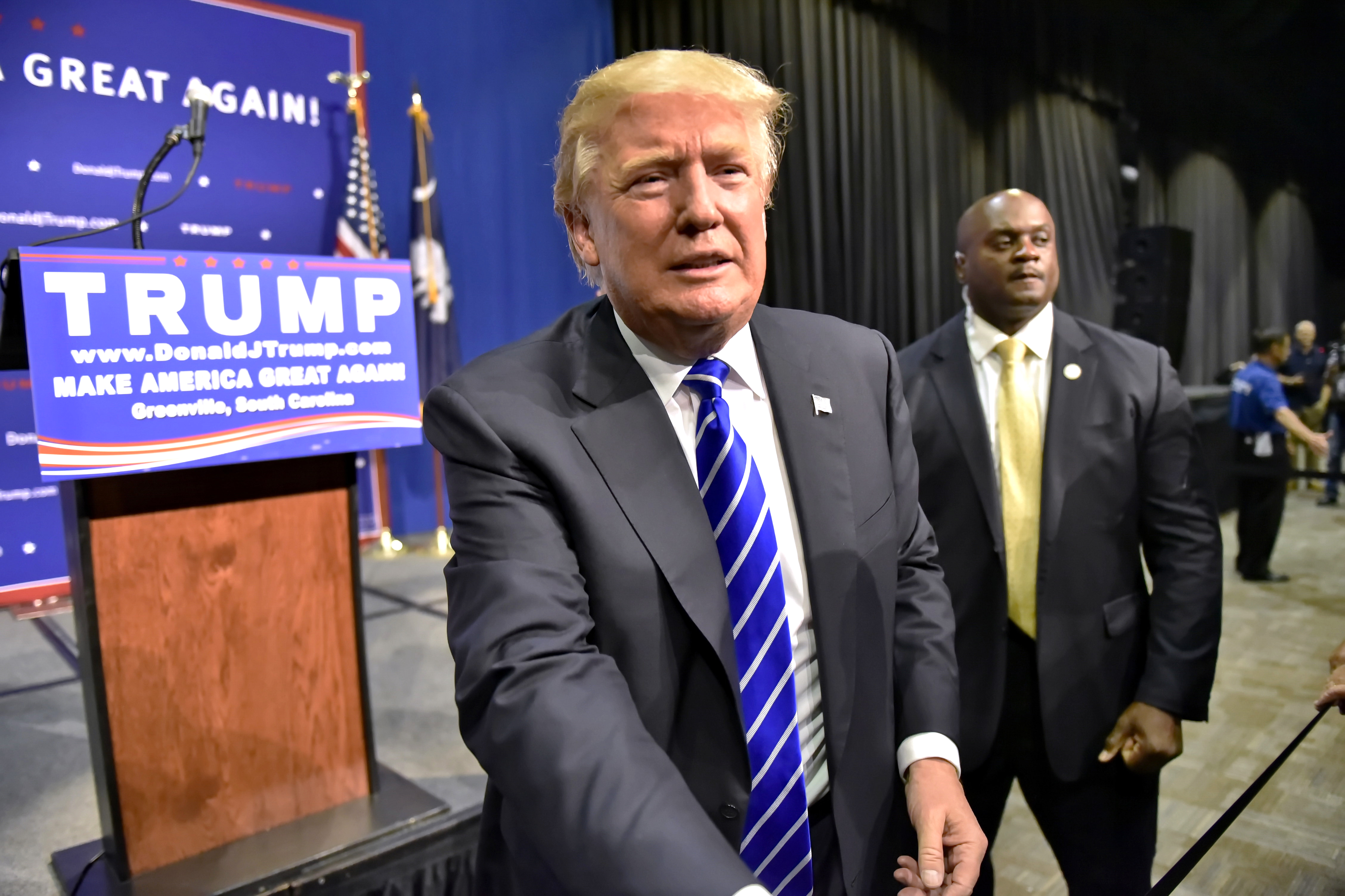 Trump vows no third-party bid, will back GOP primary winner