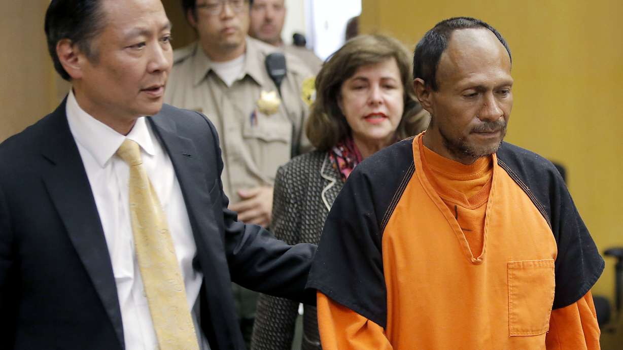 Judge: Suspect's confession OK in California pier shooting