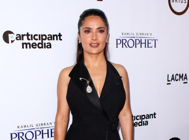 Jueza concede a Salma Hayek orden de alejamiento contra 2 mujeres