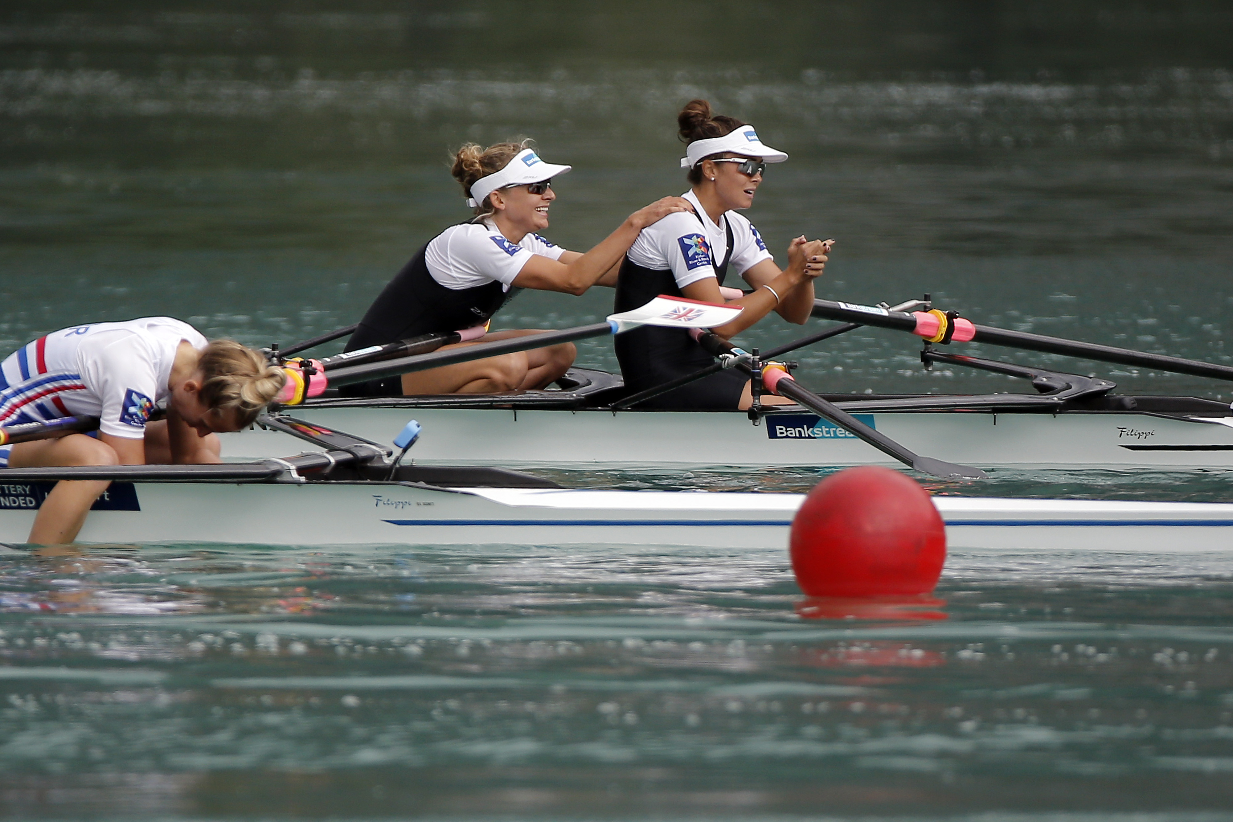 Bond, Murray win men's pairs for 6th time at rowing worlds