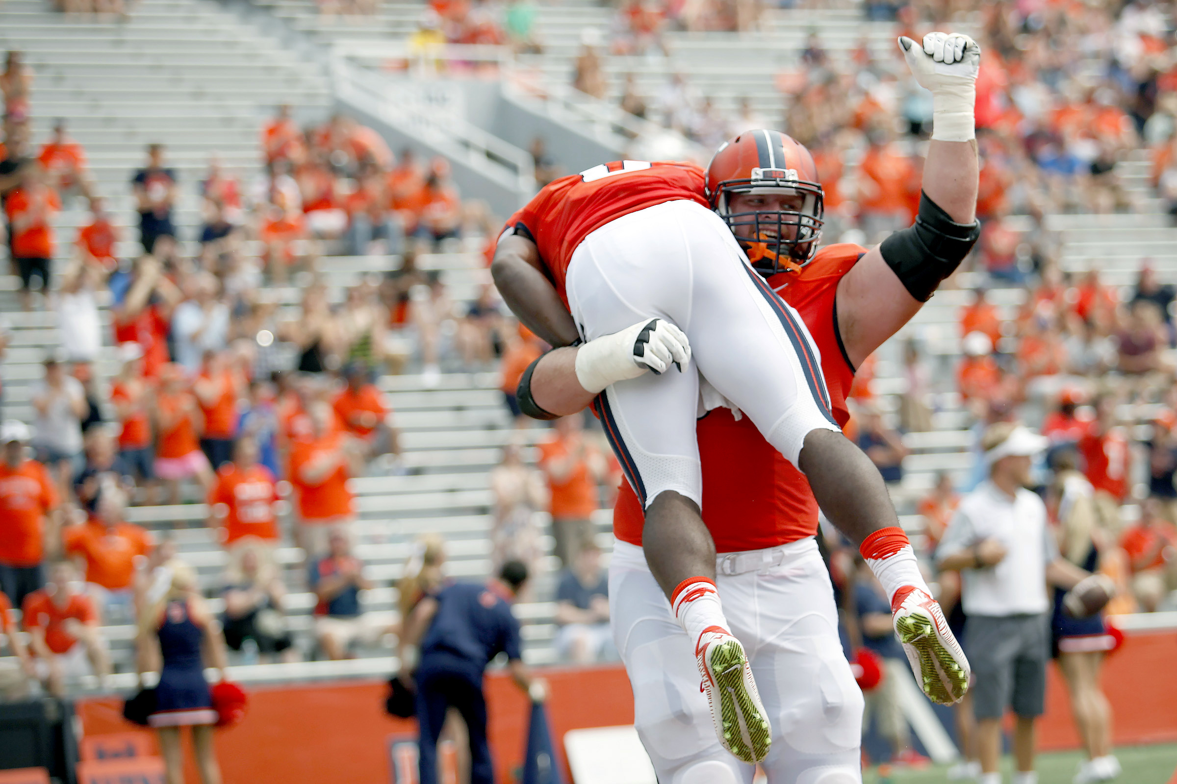 Illinois scores cathartic win over Kent State 52-3