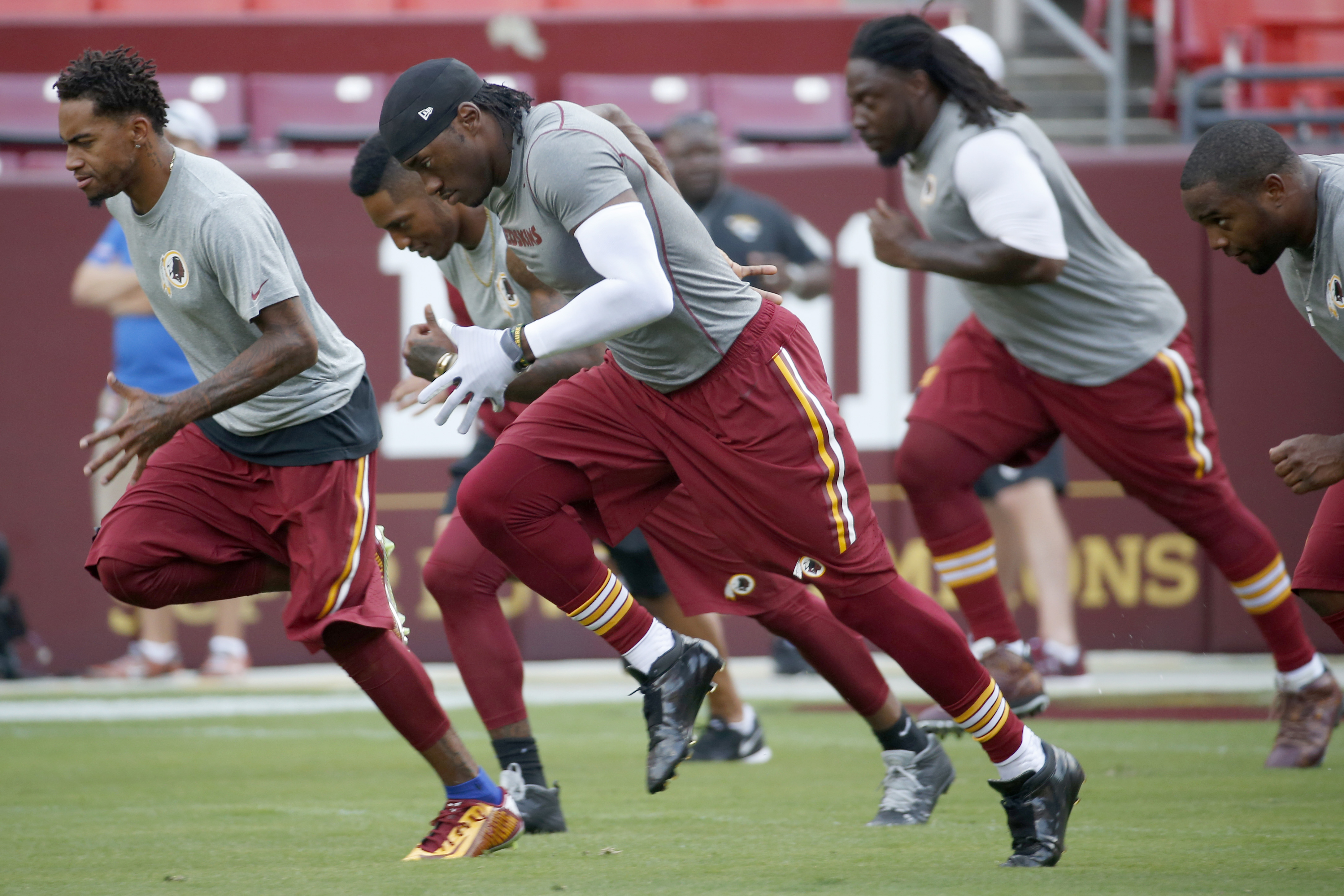 Robert Griffin III makes Washington Redskins' 53-man roster