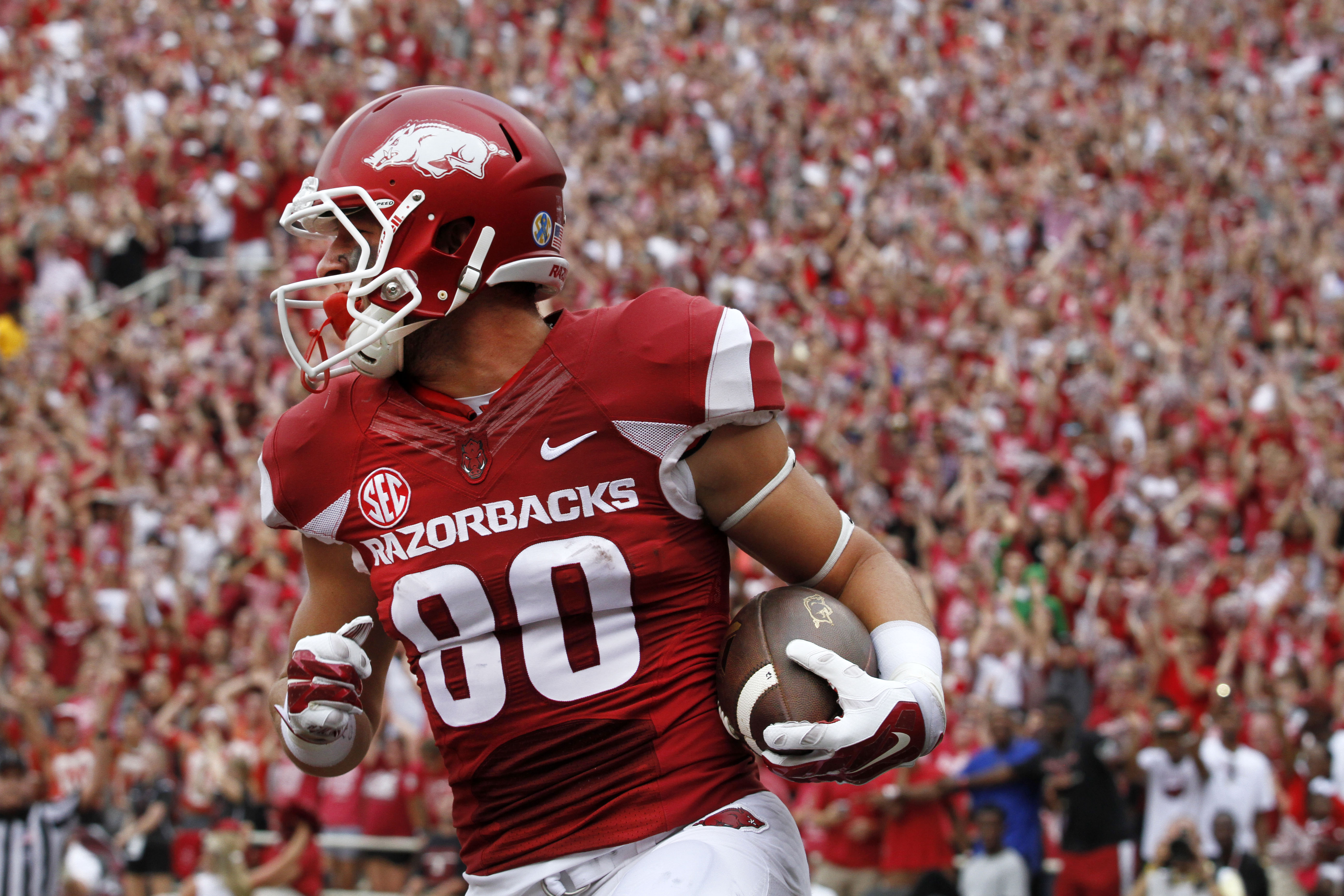 Allen's career day leads No. 18 Arkansas past UTEP 48-13