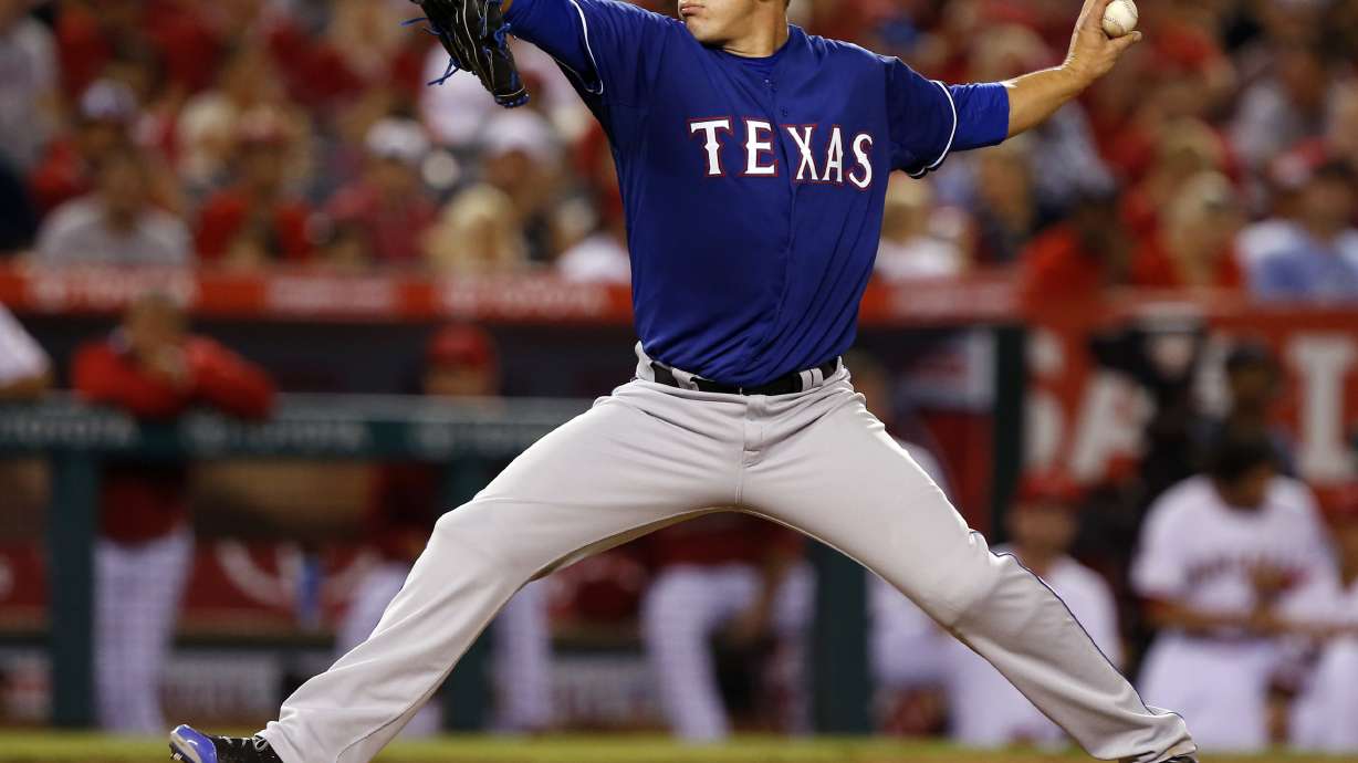 Holland stellar against Angels in Rangers' 2-1 win