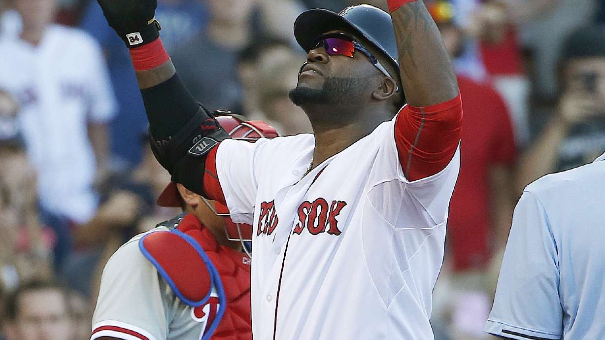 Ortiz hits career homer No. 497; Red Sox beat Phillies 6-2