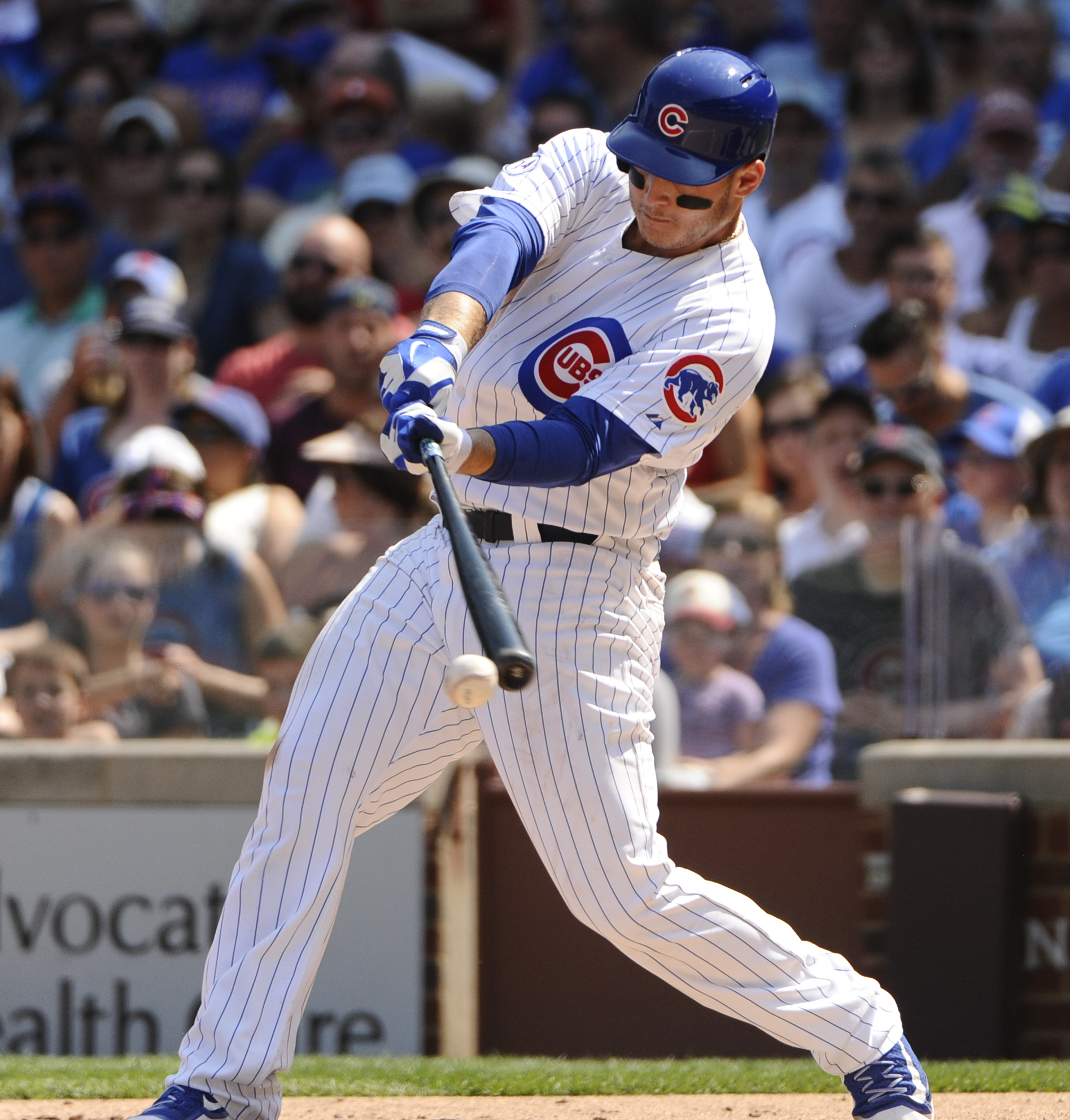 Bryant hits long HR, Cubs beat Arizona 6-4